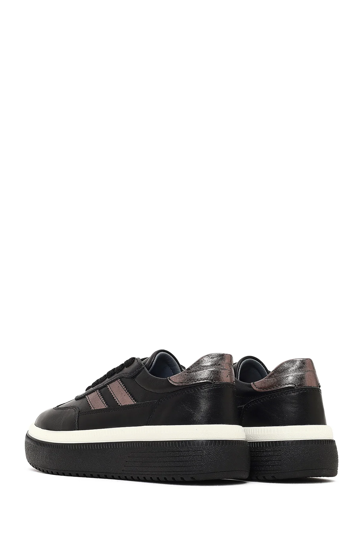 Kadın Siyah Bağcıklı Kalın Tabanlı Deri Sneaker - Image 5