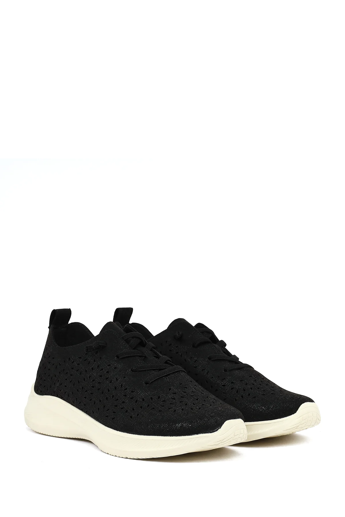 Kadın Siyah Bağcıklı Kalın Tabanlı Desenli Kumaş Comfort Sneaker - Image 2