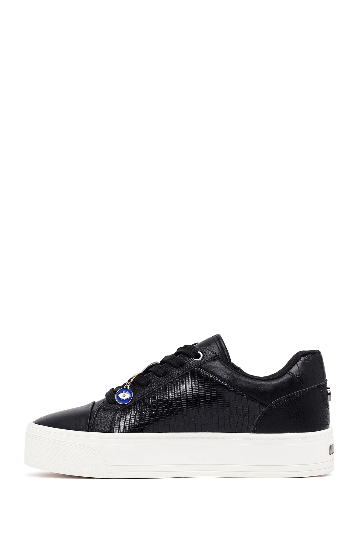 Kadın Siyah Bağcıklı Kalın Tabanlı Sneaker - Image 4