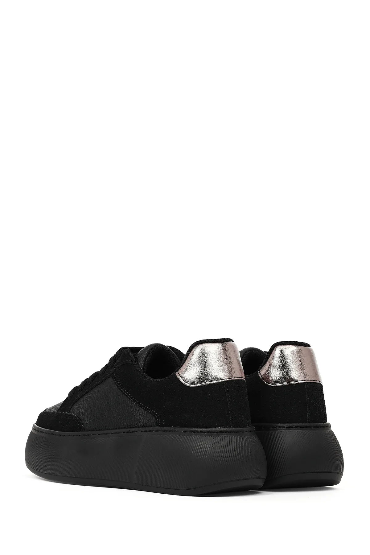 Kadın Siyah Bağcıklı Kalın Tabanlı Sneaker - Image 6