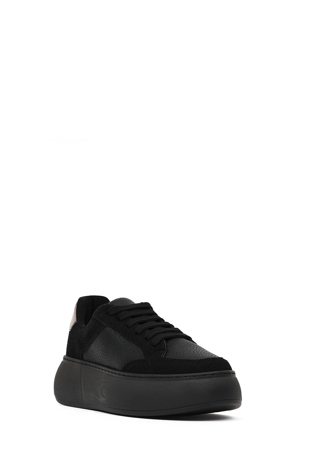 Kadın Siyah Bağcıklı Kalın Tabanlı Sneaker - Image 7