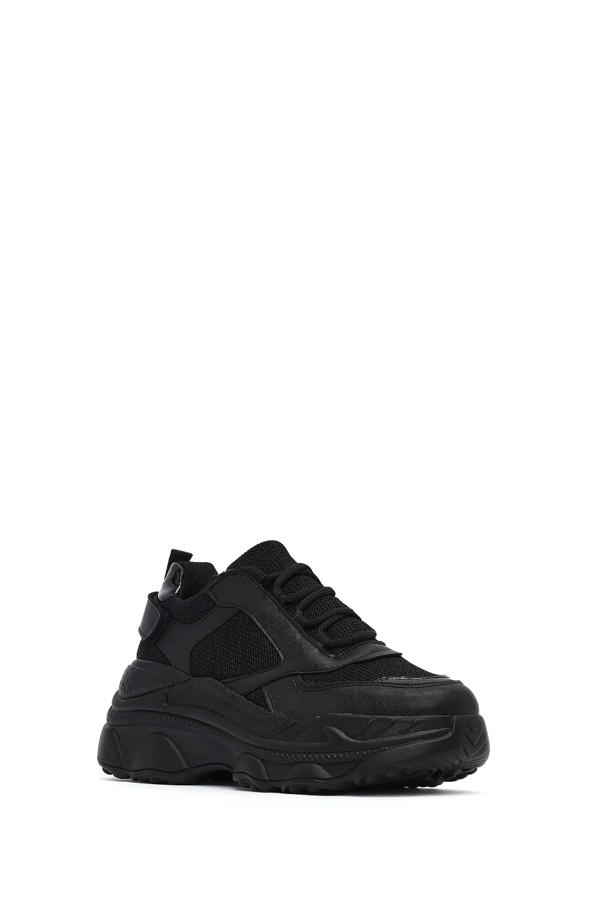 Kadın Siyah Bağcıklı Kalın Tabanlı Sneaker - Image 6