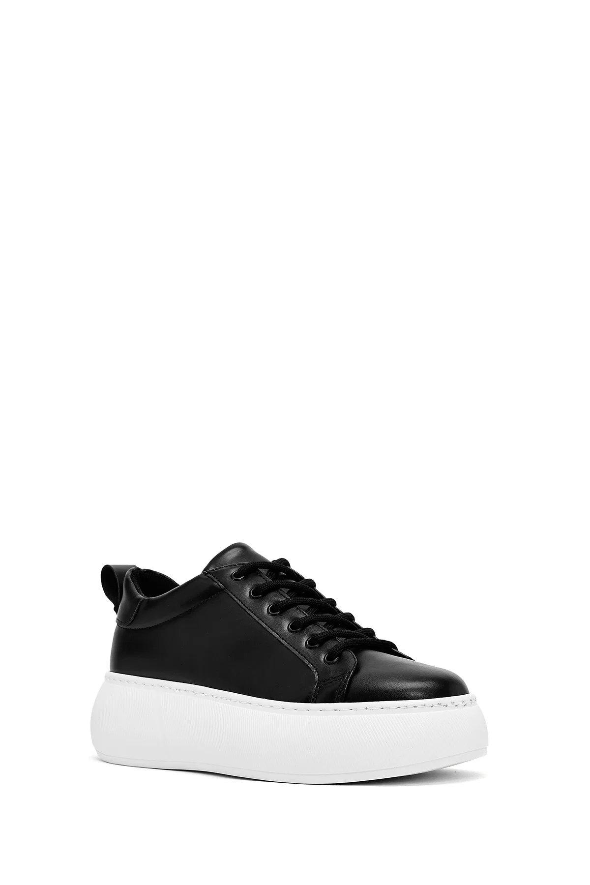 Kadın Siyah Bağcıklı Kalın Tabanlı Sneaker - Image 6