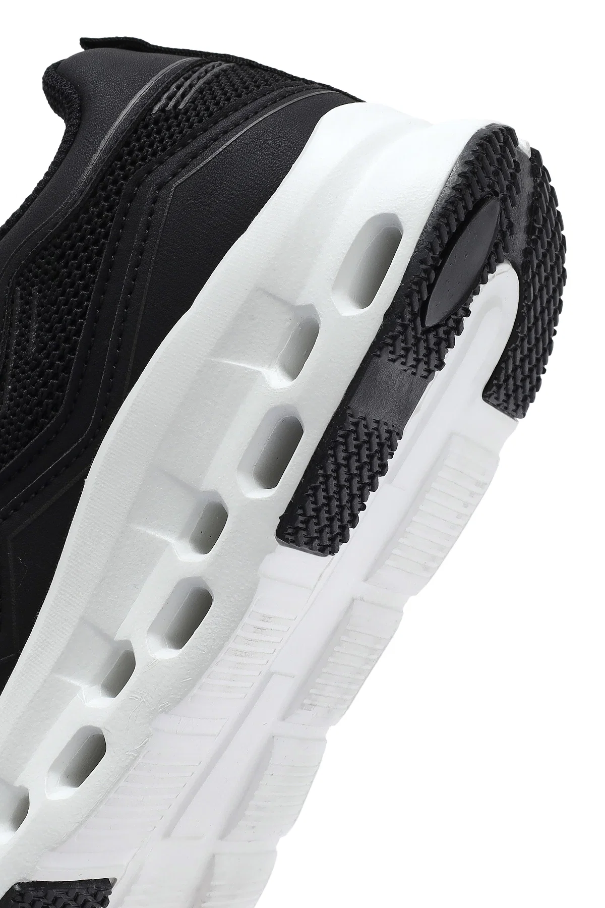 Kadın Siyah Bağcıklı Kalın Tabanlı Sneaker - Image 8