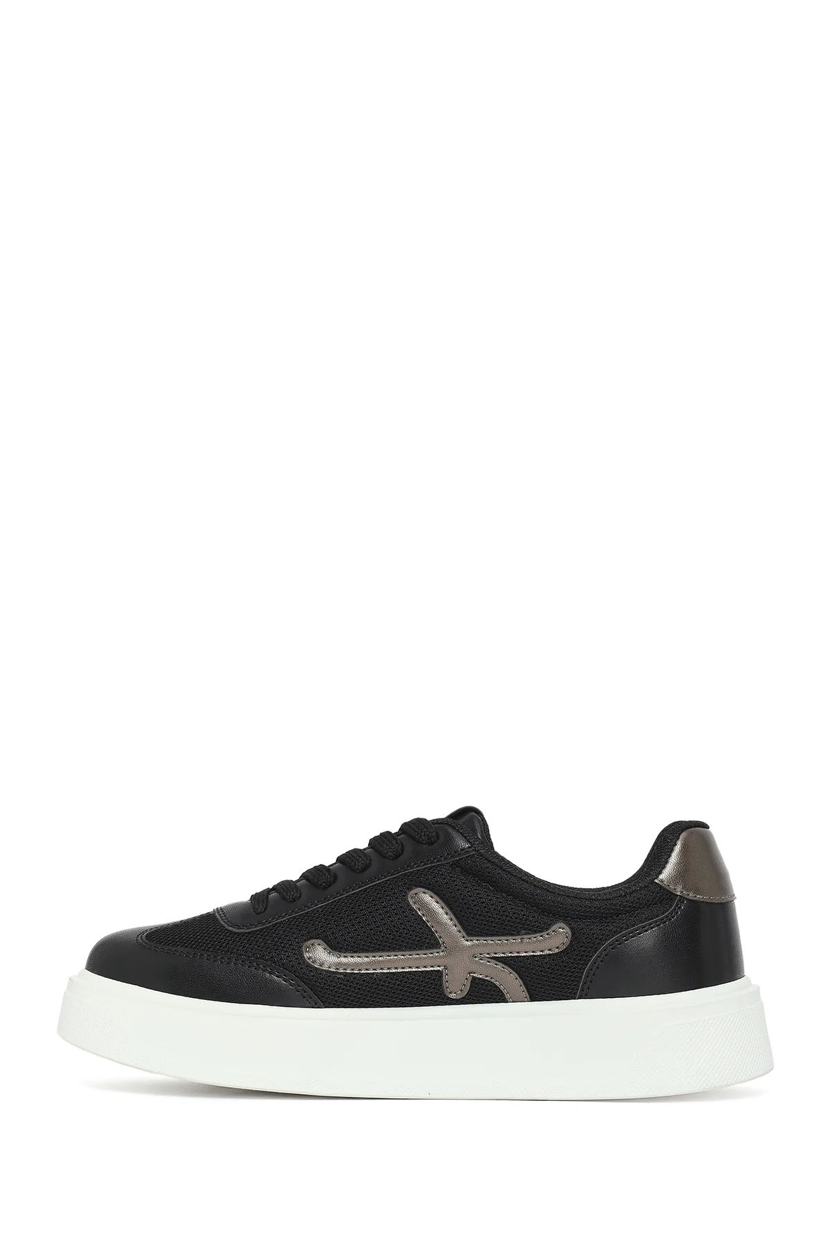 Kadın Siyah Bağcıklı Kalın Tabanlı Sneaker - Image 3