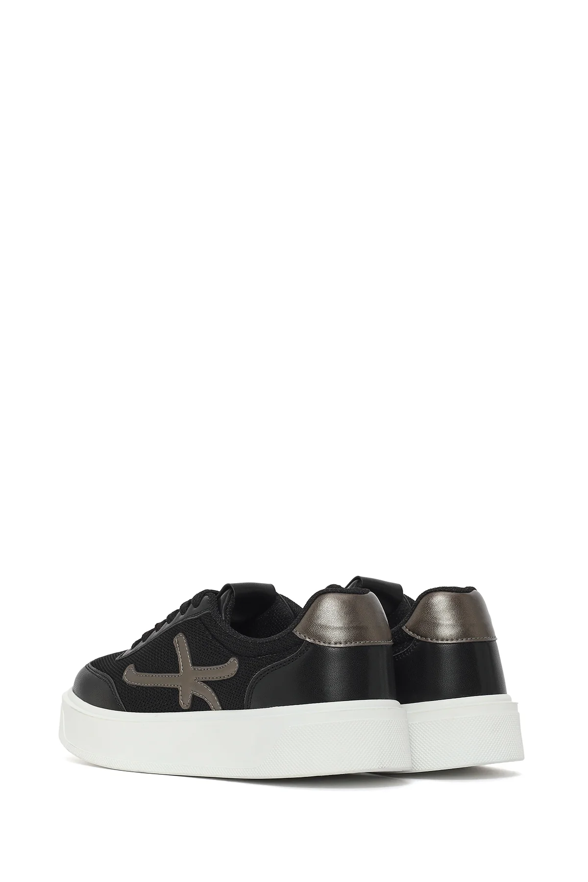 Kadın Siyah Bağcıklı Kalın Tabanlı Sneaker - Image 6