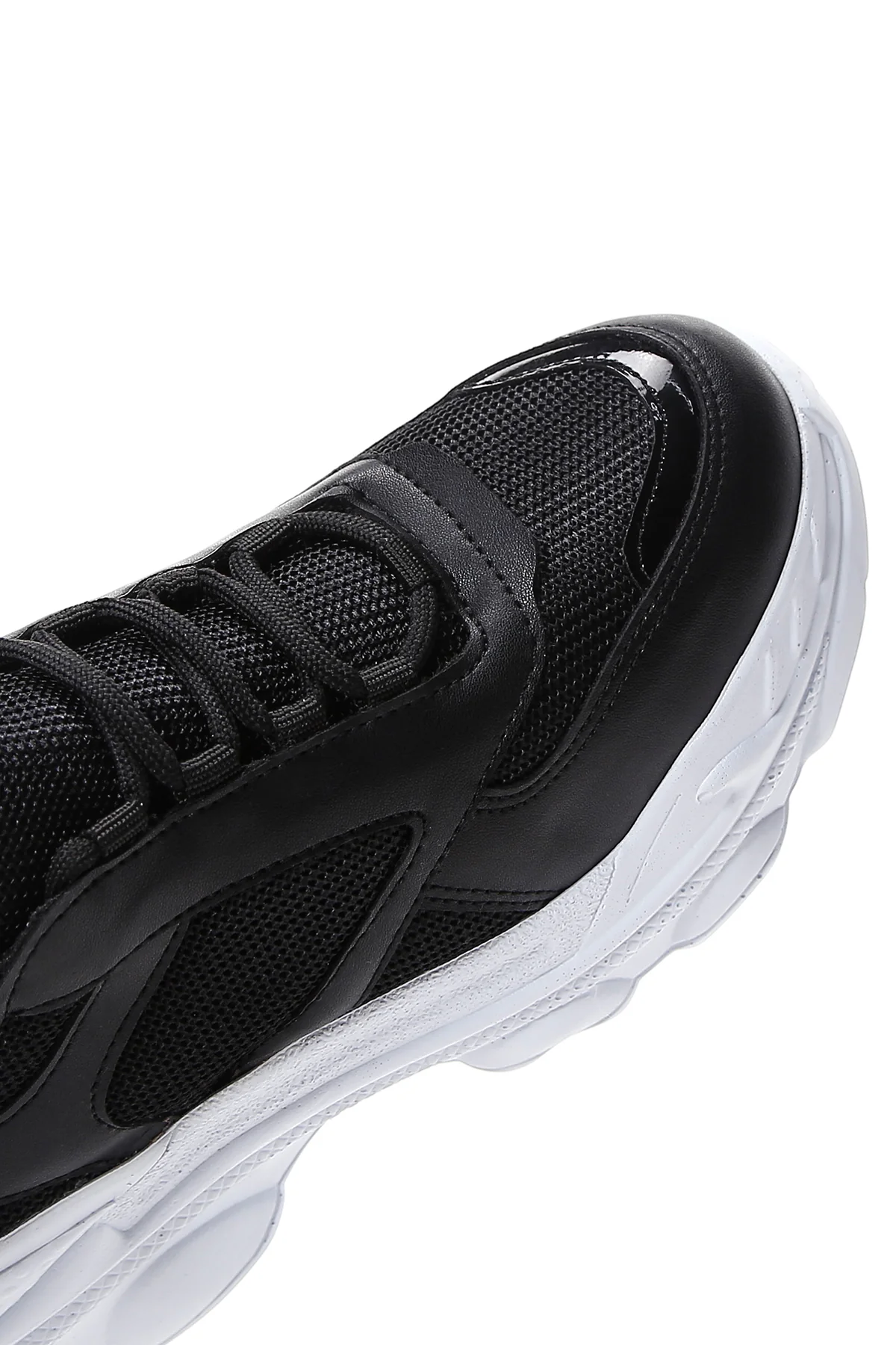 Kadın Siyah Bağcıklı Kalın Tabanlı Sneaker - Image 10