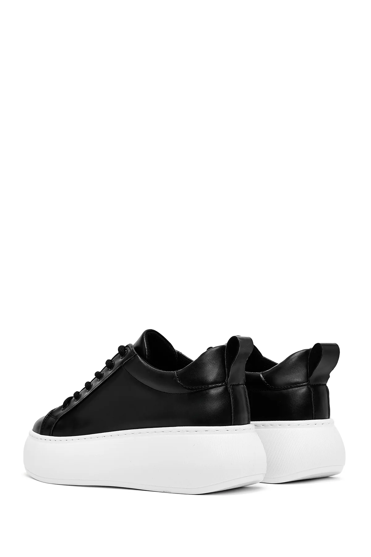 Kadın Siyah Bağcıklı Kalın Tabanlı Sneaker - Image 6