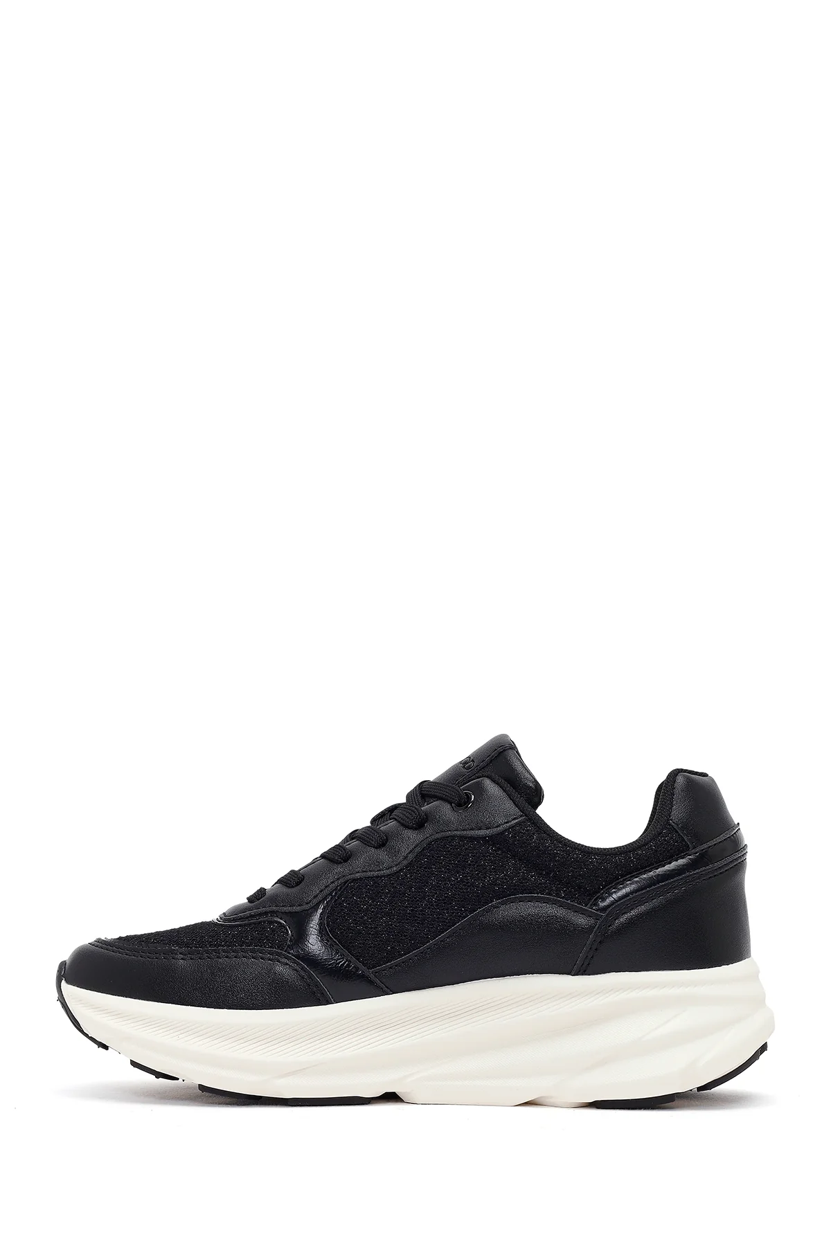 Kadın Siyah Bağcıklı Kalın Tabanlı Sneaker - Image 3