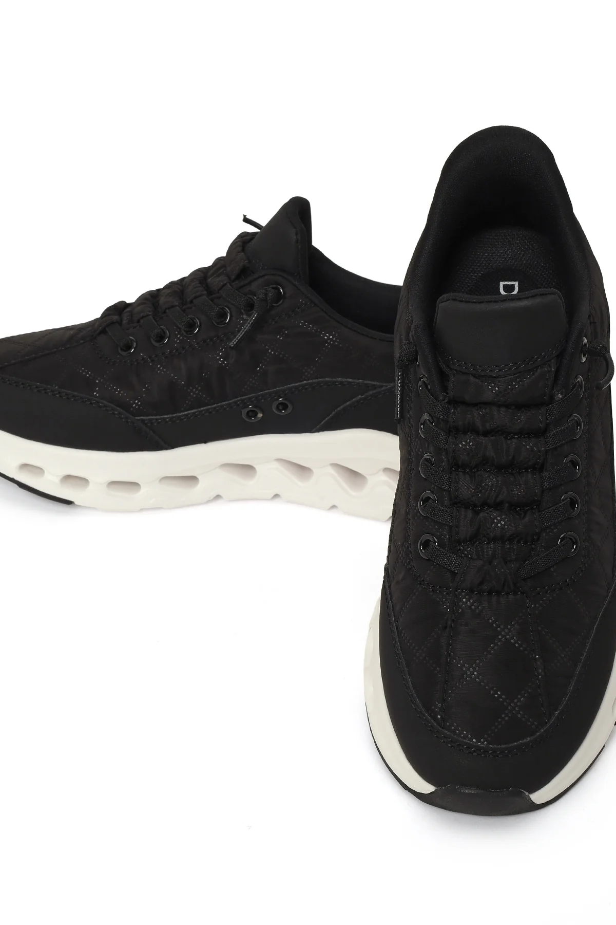 Kadın Siyah Bağcıklı Kalın Tabanlı Sneaker - Image 10