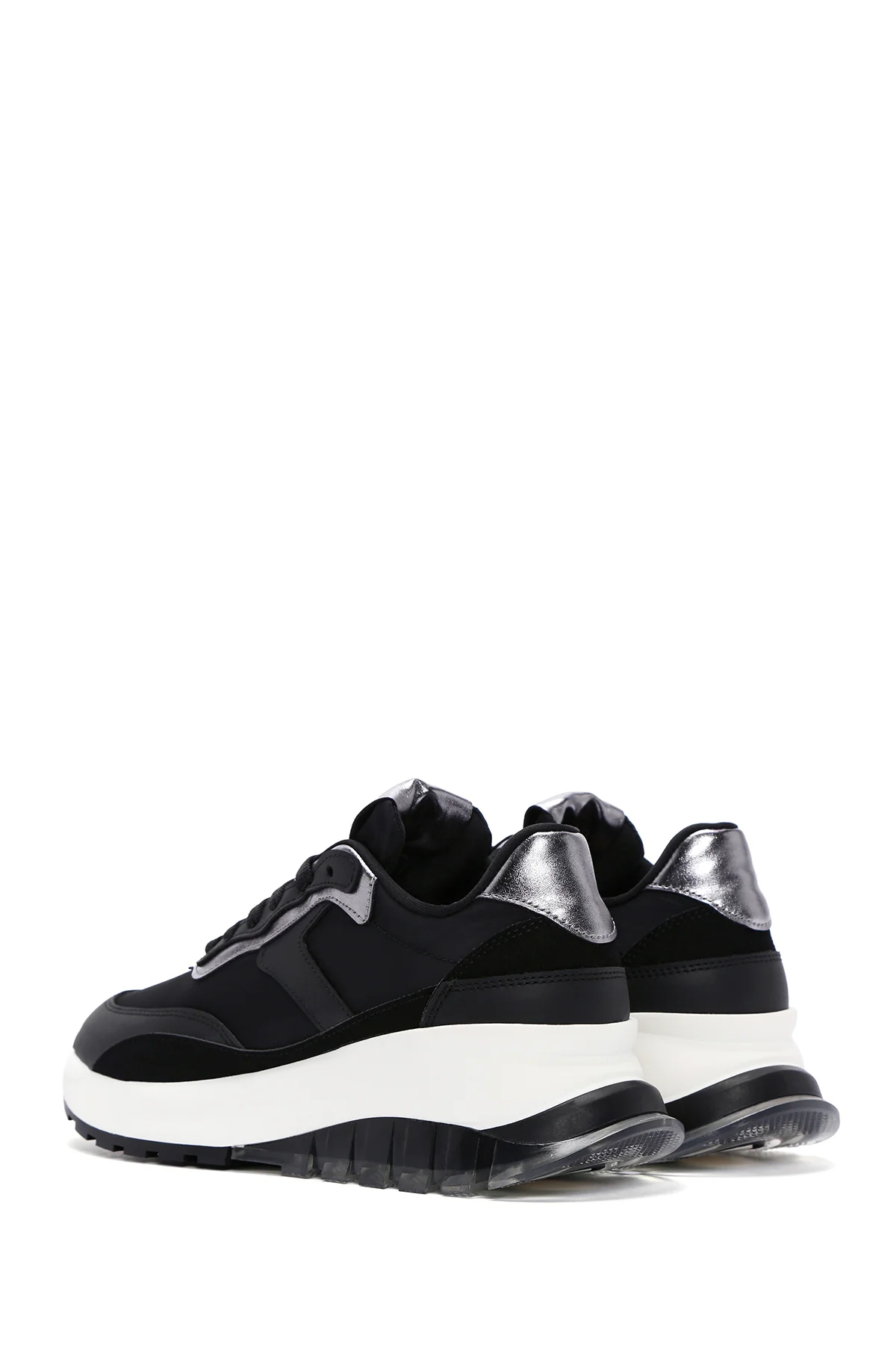 Kadın Siyah Bağcıklı Kalın Tabanlı Spor Sneaker - Image 5