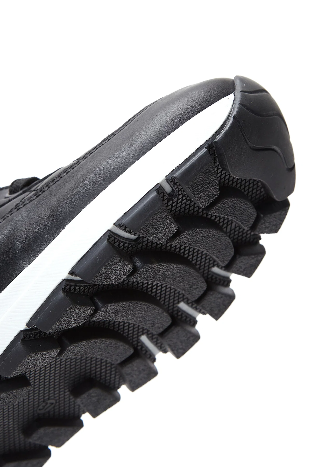 Kadın Siyah Bağcıklı Kapitone Desenli Deri Sneaker - Image 8