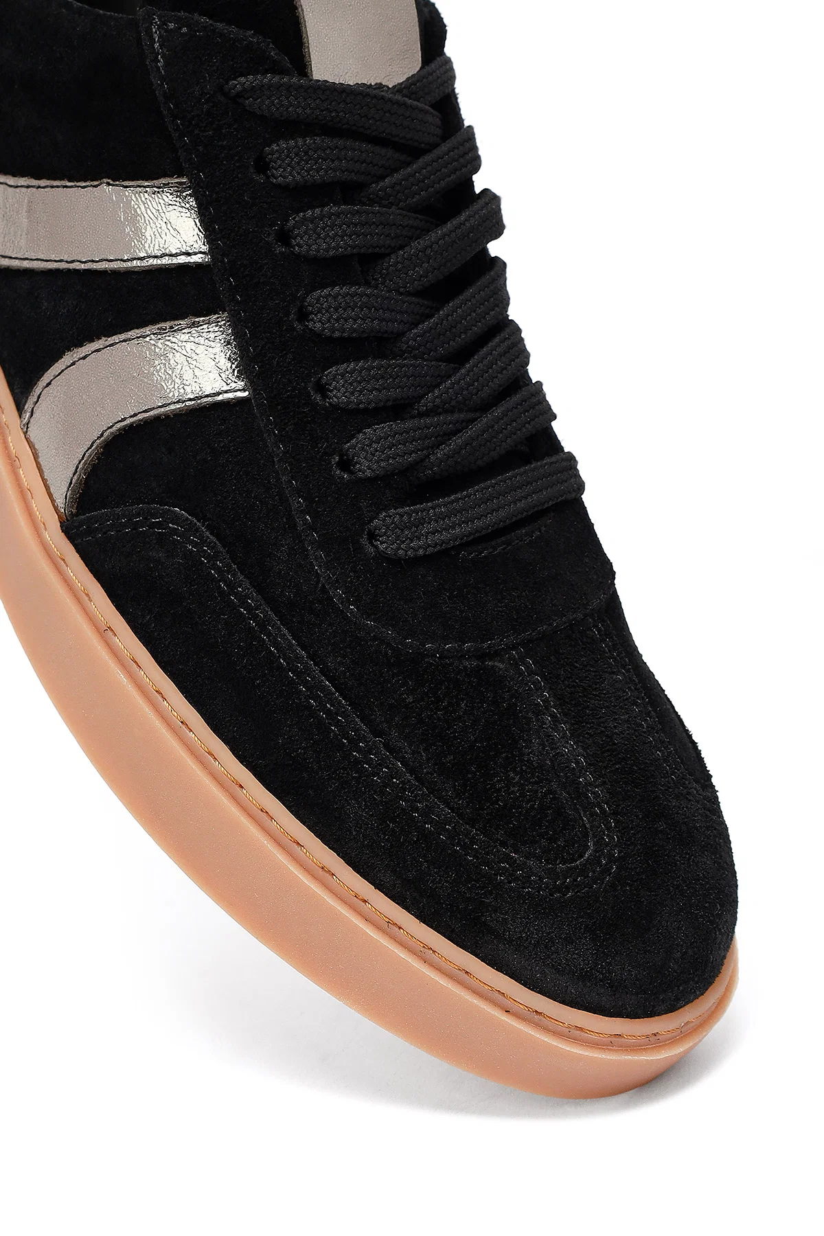 Kadın Siyah Bağcıklı Süet Deri Sneaker - Image 9