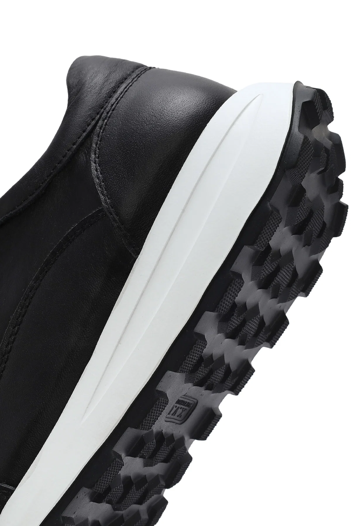 Kadın Siyah Bağcıklı Yandan Fermuarlı Deri Sneaker - Image 8
