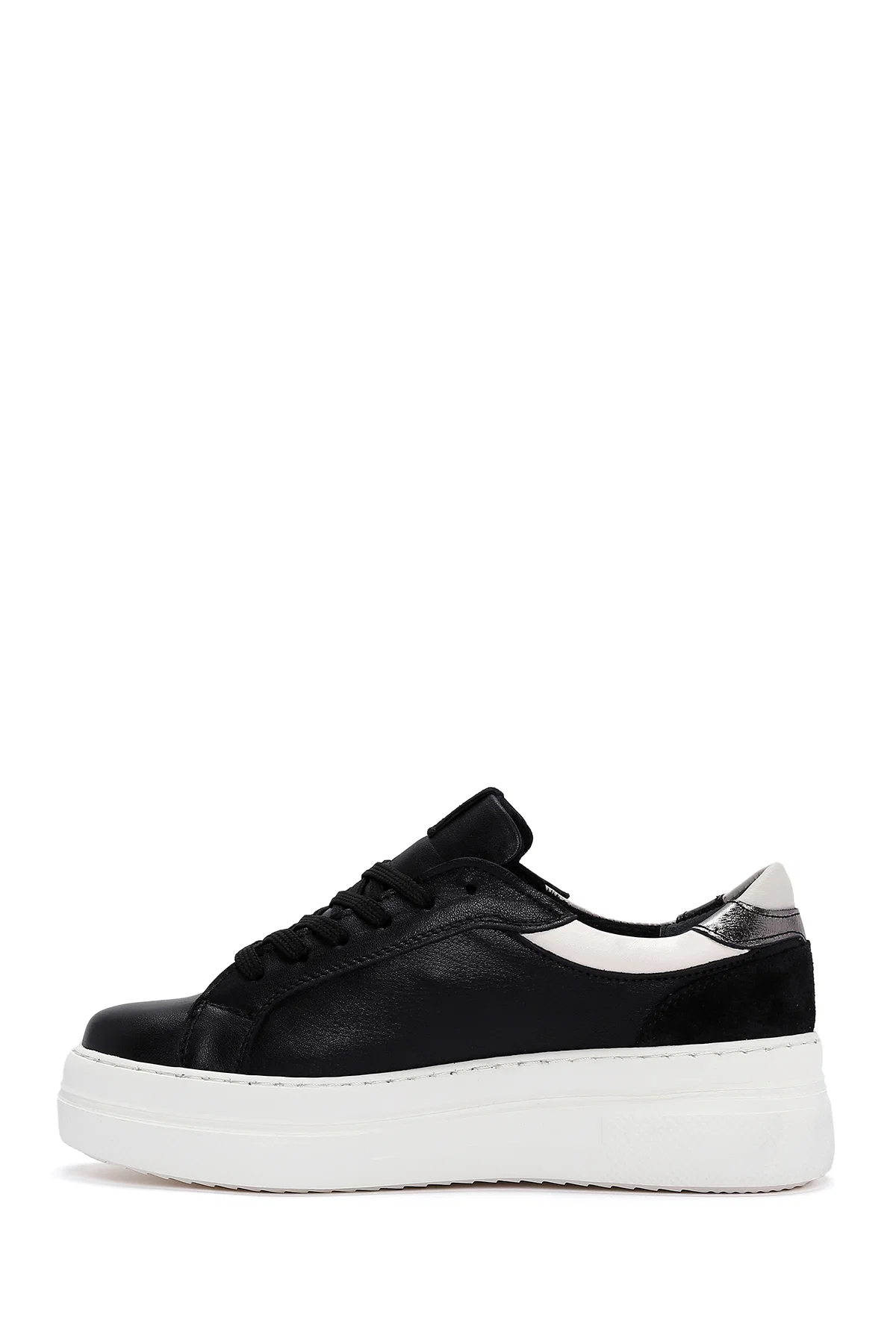 Kadın Siyah Bağcıklı Yüksek Taban Deri Sneaker - Image 2