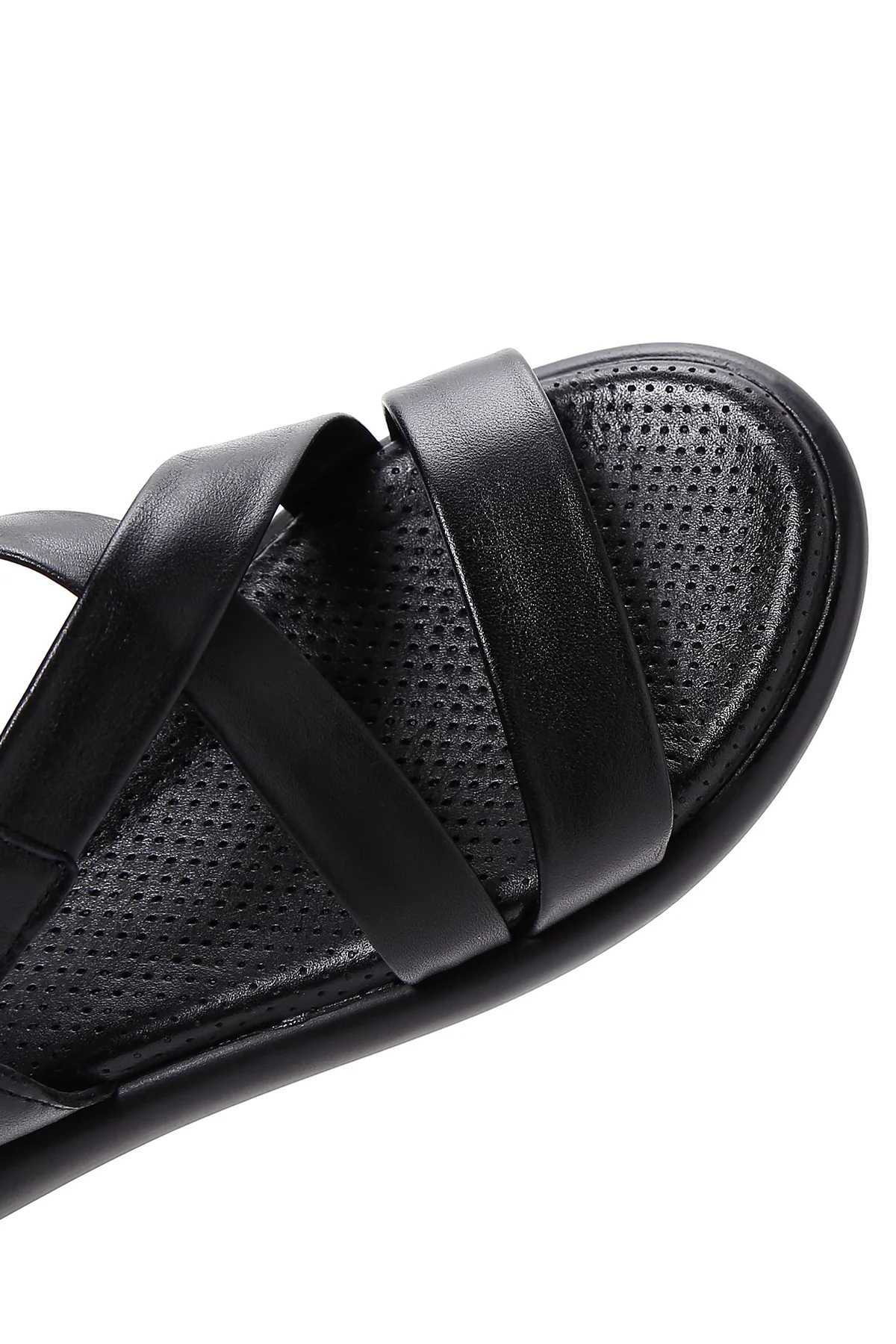 Kadın Siyah Bilekten Bantlı Deri Comfort Sandalet - Image 8