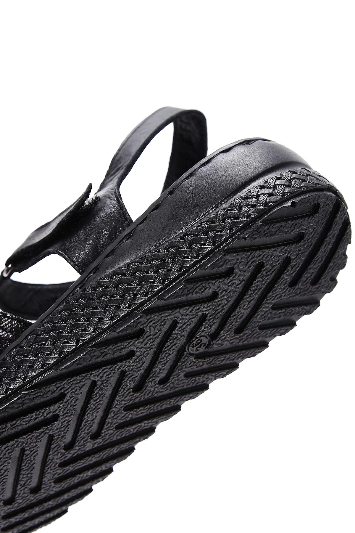 Kadın Siyah Bilekten Bantlı Deri Comfort Sandalet - Image 7