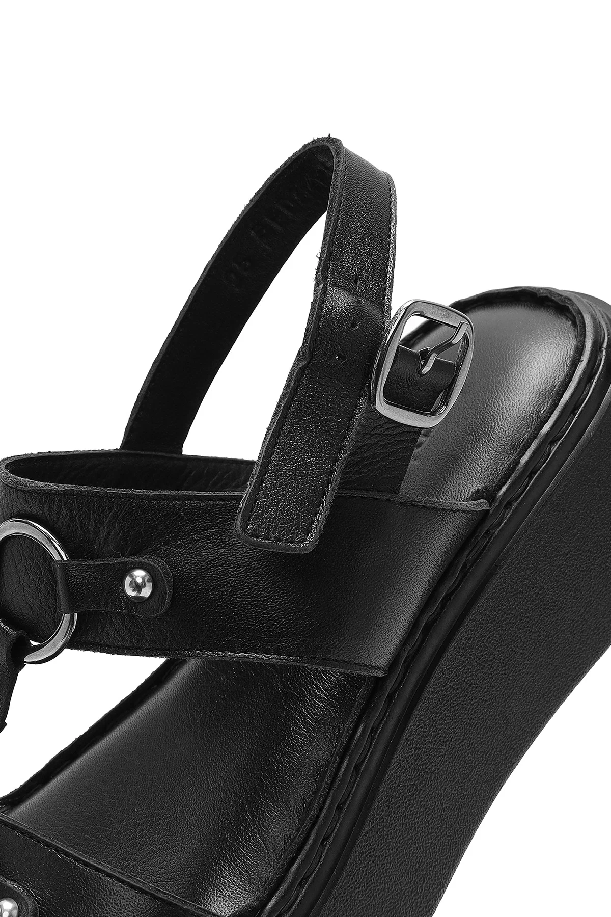 Kadın Siyah Bilekten Tokalı Kalın Tabanlı Deri Comfort Sandalet - Image 8