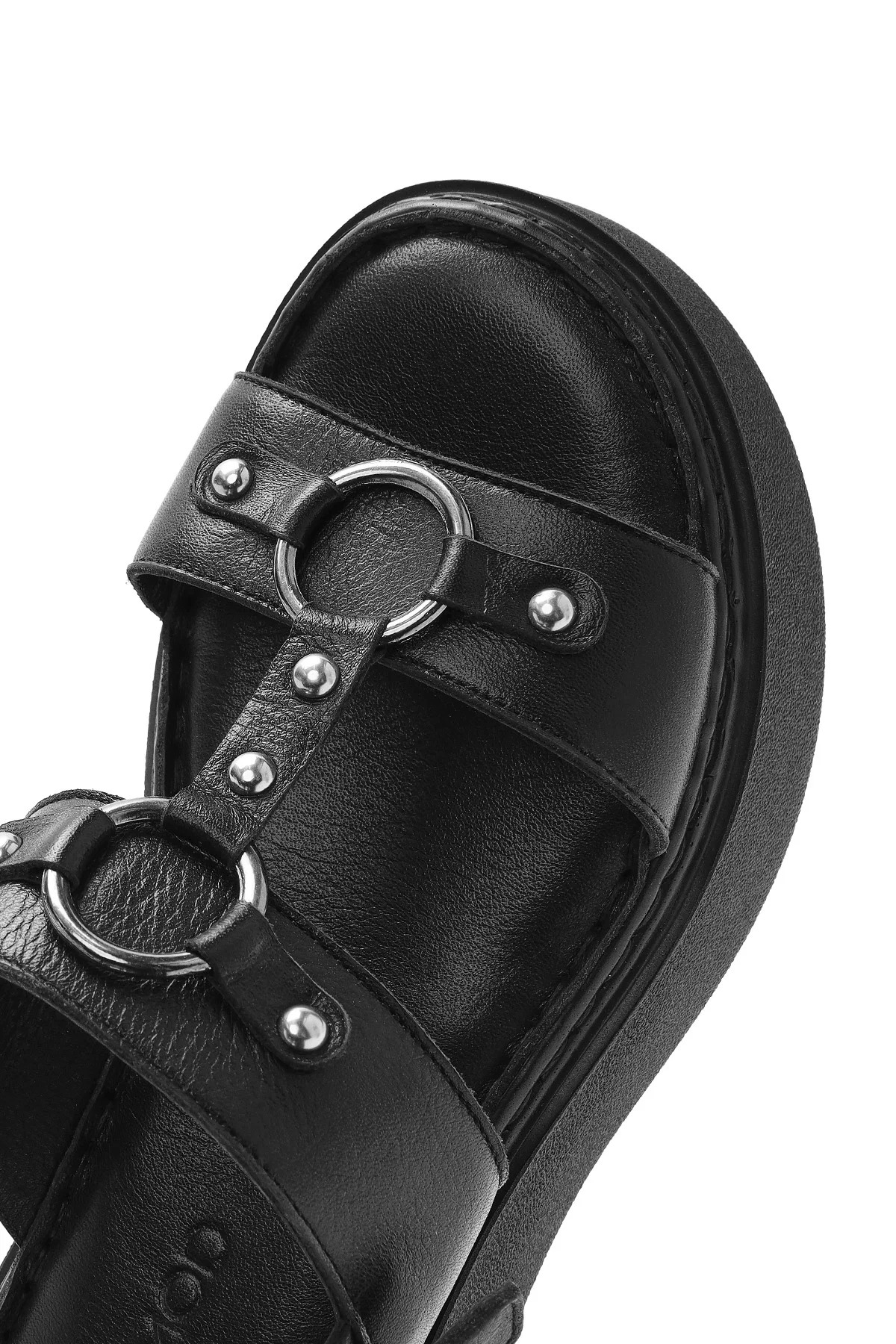 Kadın Siyah Bilekten Tokalı Kalın Tabanlı Deri Comfort Sandalet - Image 9