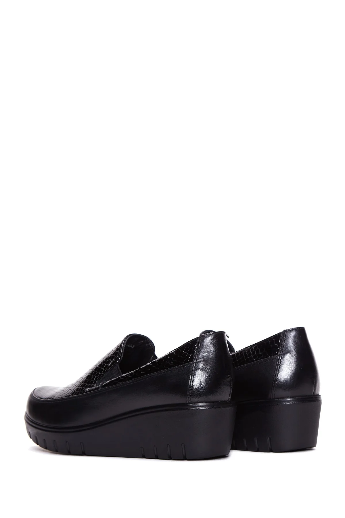 Kadın Siyah Deri Dolgu Topuklu Loafer - Image 5