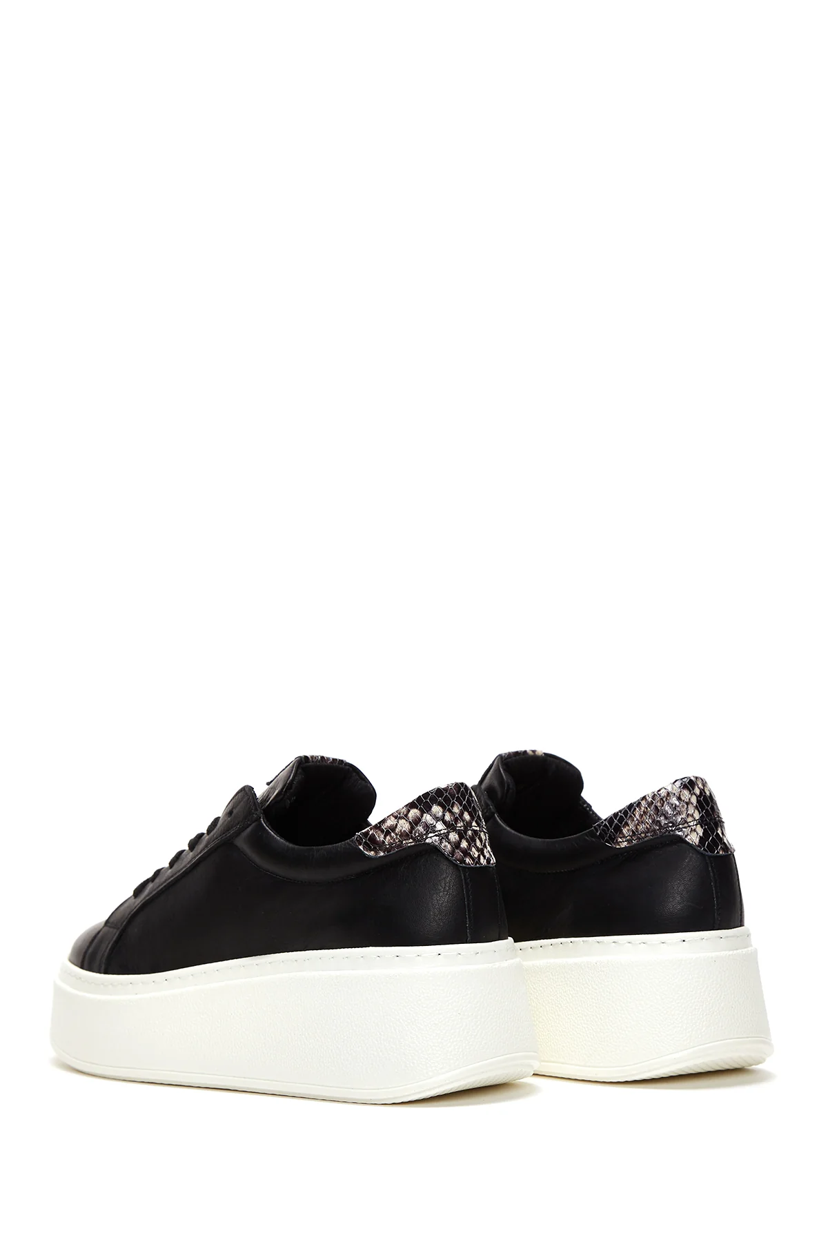 Kadın Siyah Deri Kalın Tabanlı Sneaker - Image 5
