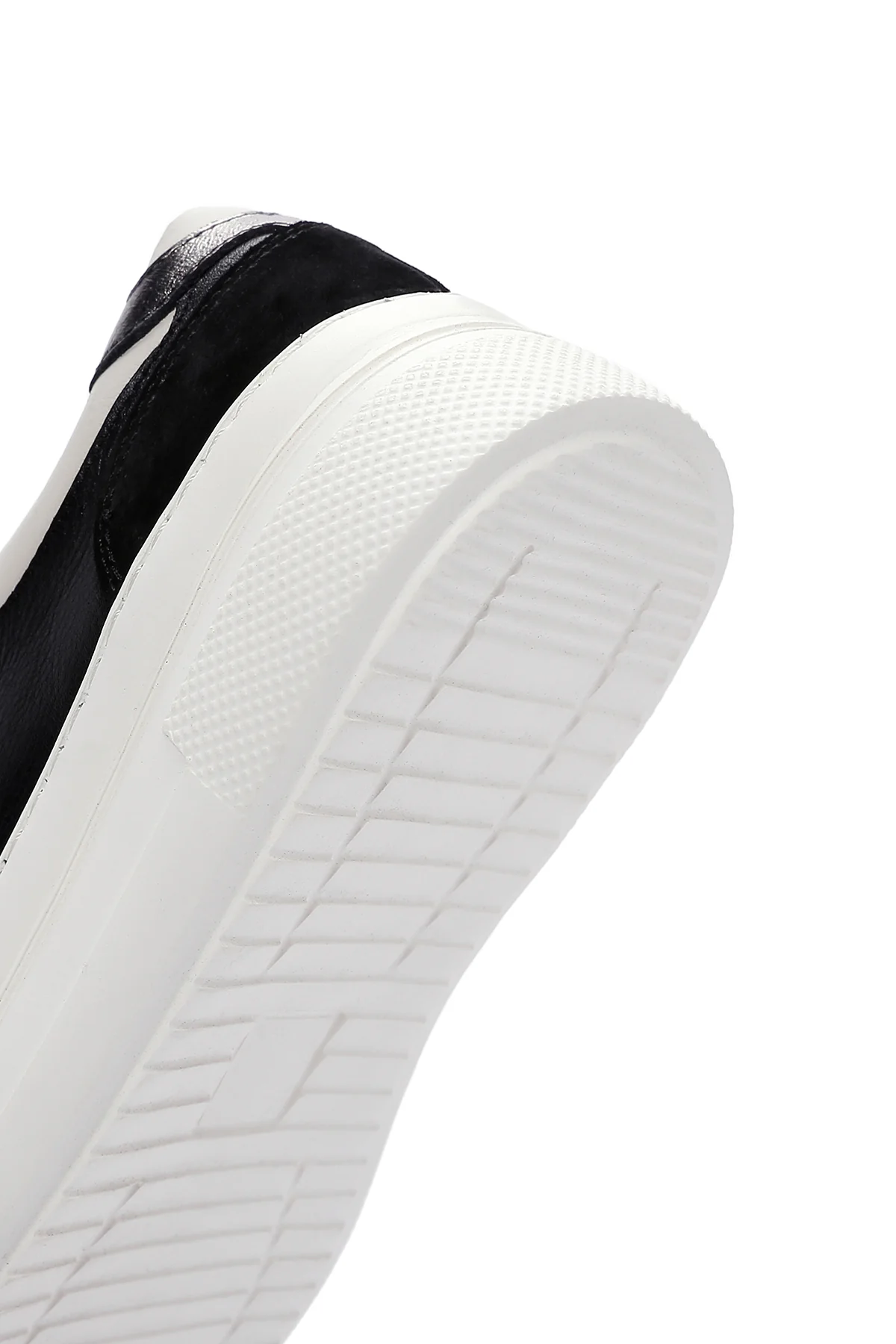 Kadın Siyah Deri Kalın Tabanlı Sneaker - Image 8