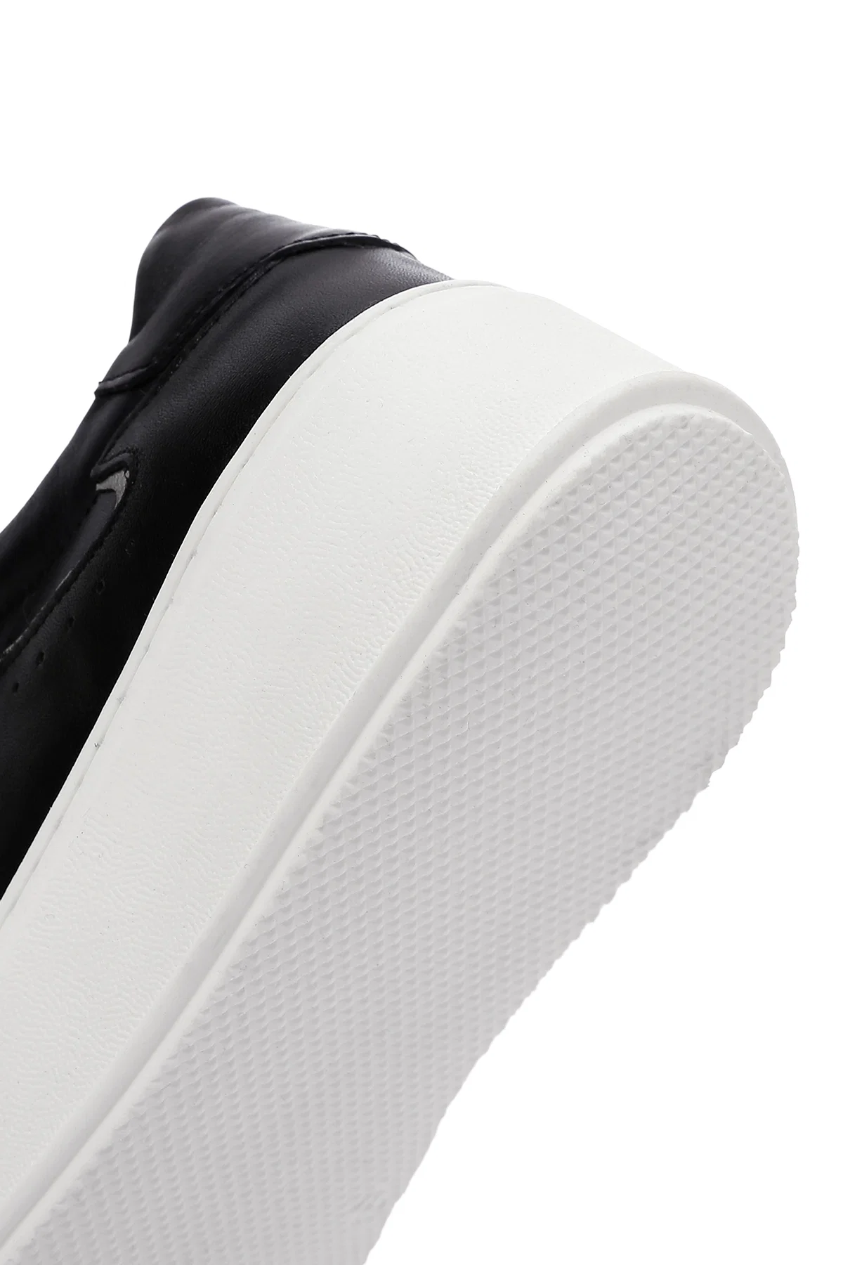 Kadın Siyah Deri Kalın Tabanlı Sneaker - Image 8