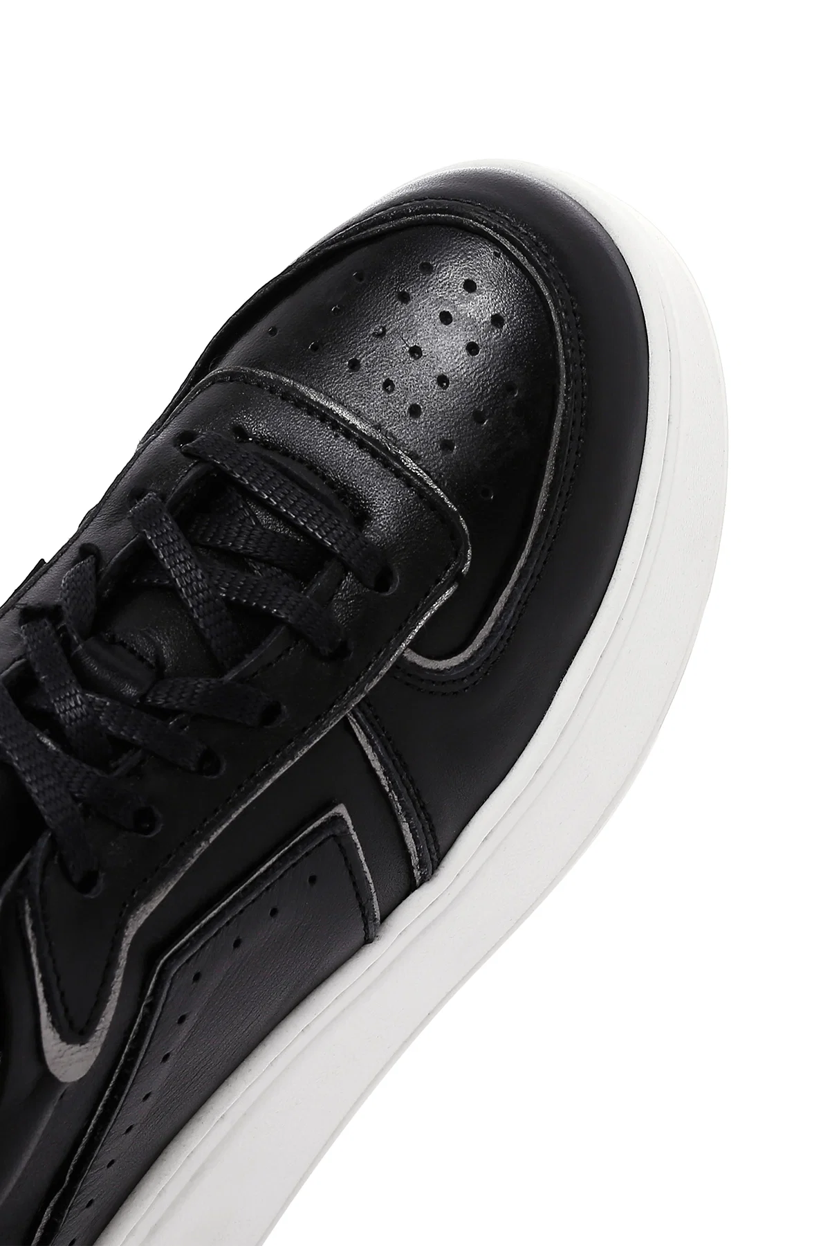 Kadın Siyah Deri Kalın Tabanlı Sneaker - Image 9