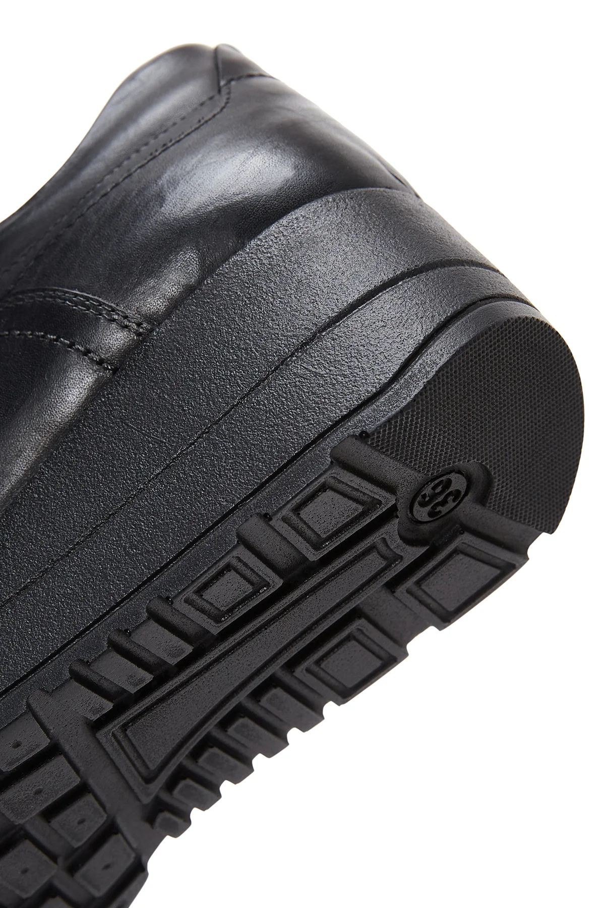 Kadın Siyah Deri Kalın Tabanlı Sneaker - Image 8