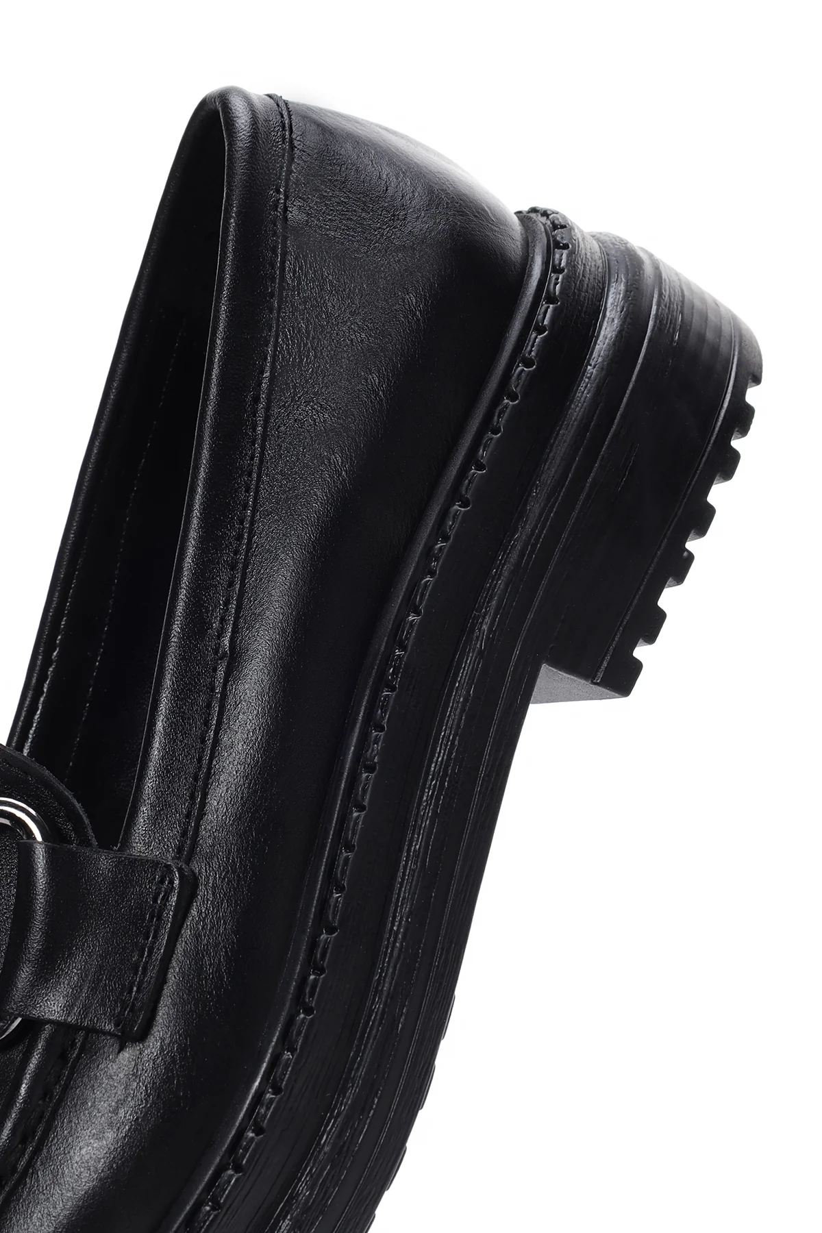 Kadın Siyah Deri Maskülen Loafer - Image 7