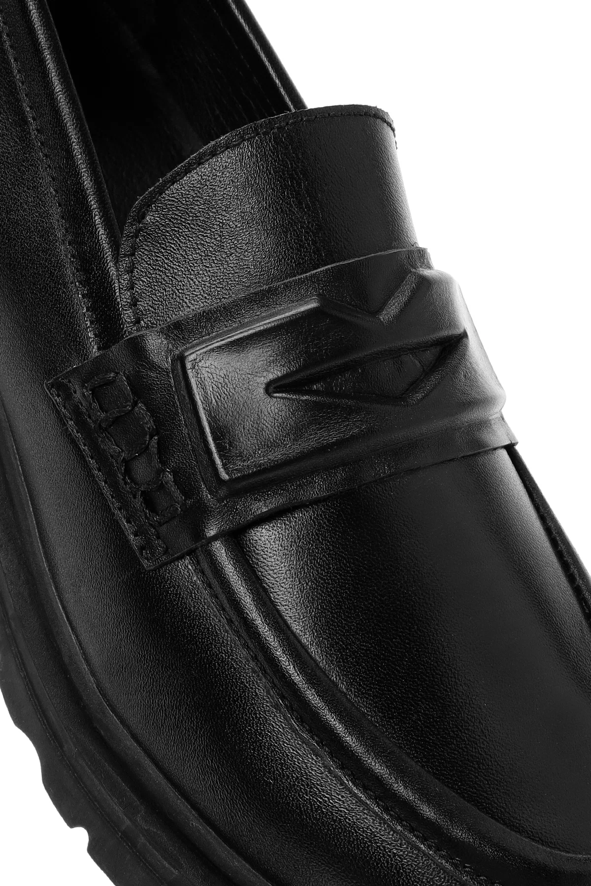Kadın Siyah Deri Maskülen Loafer - Image 10