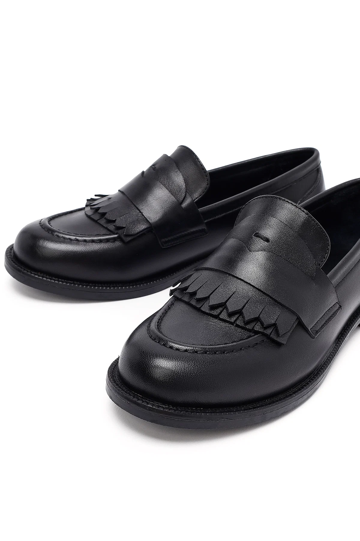 Kadın Siyah Deri Maskülen Loafer - Image 9