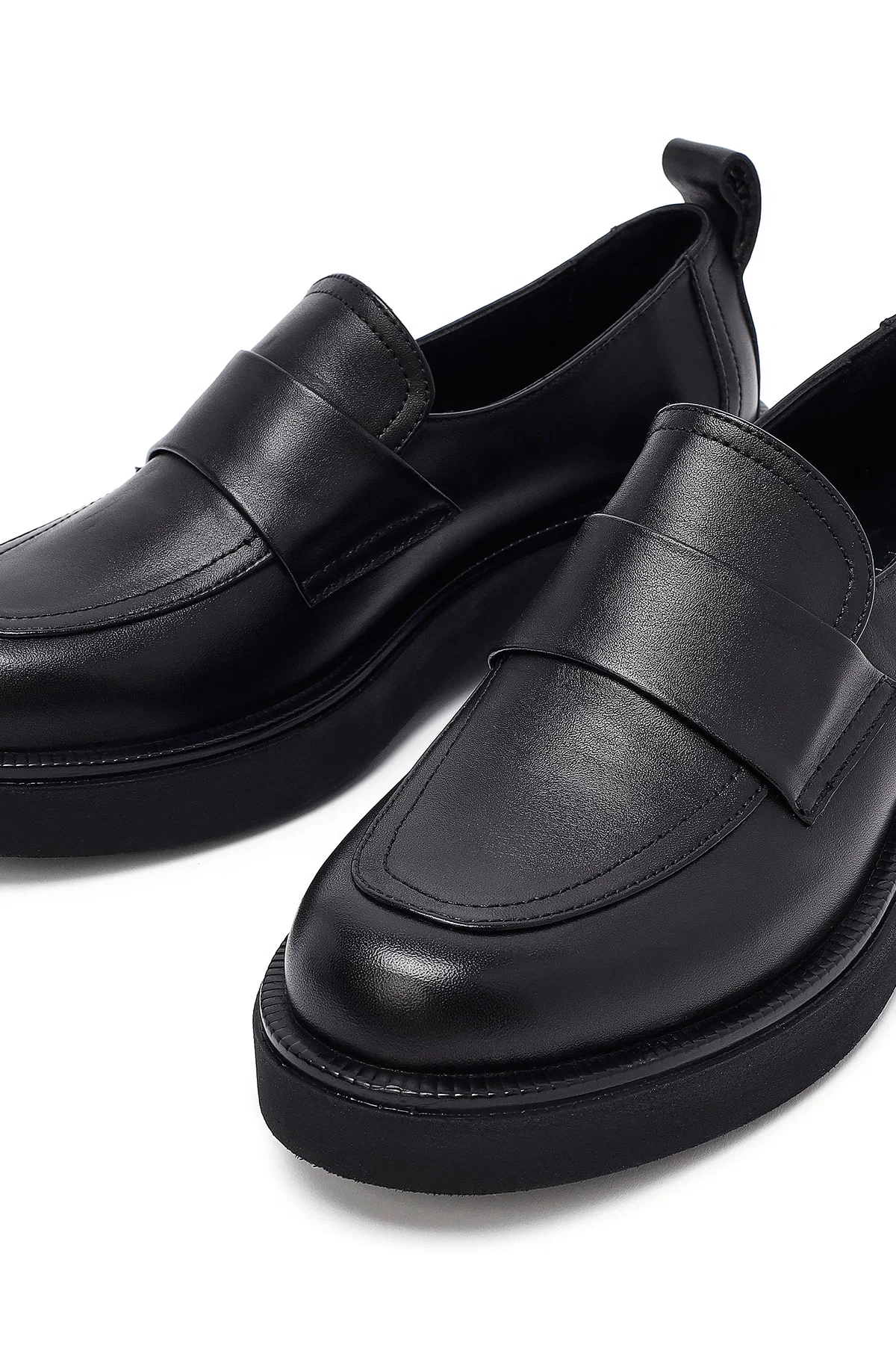 Kadın Siyah Deri Maskülen Loafer - Image 9