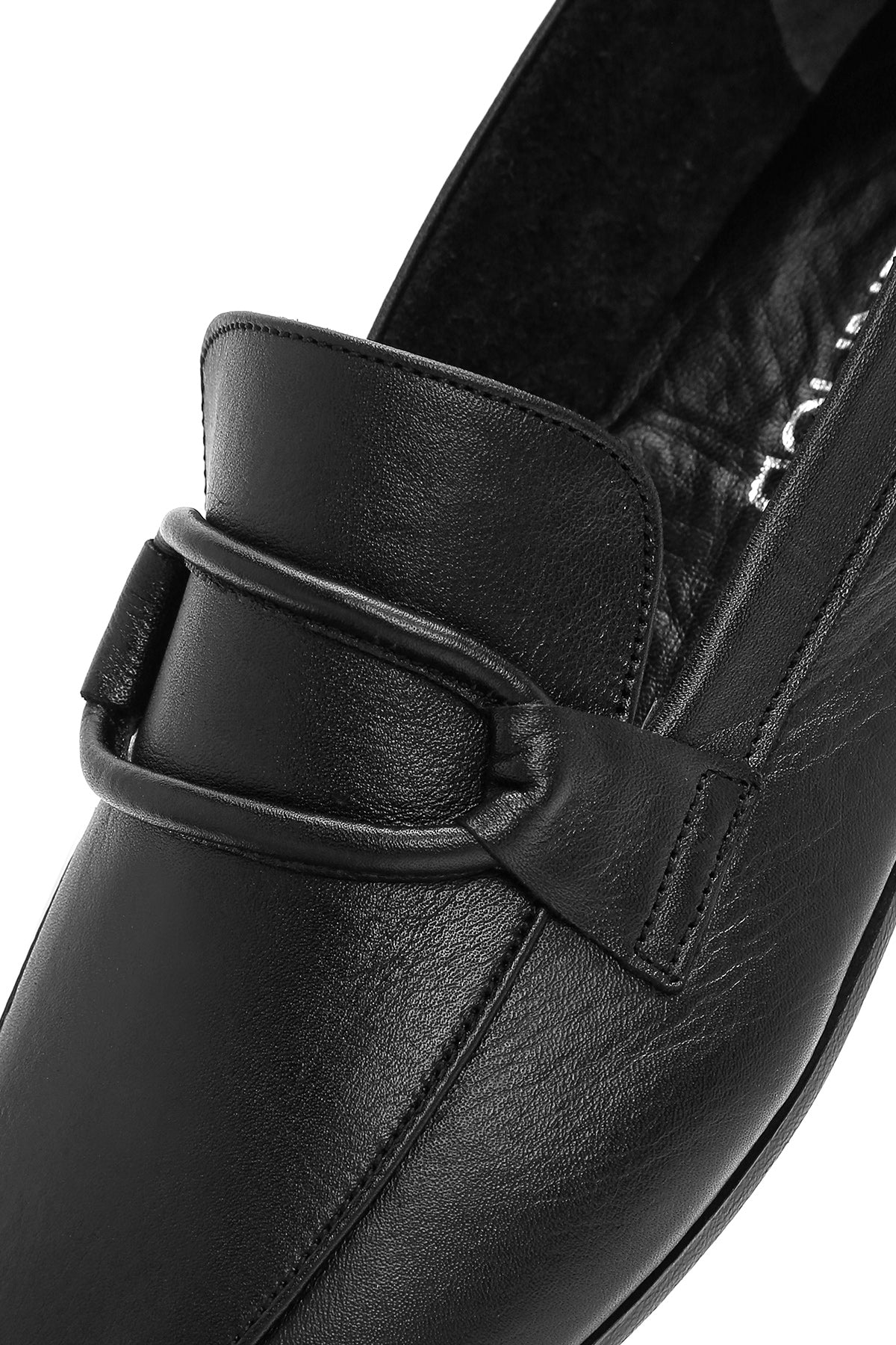 Kadın Siyah Deri Maskülen Loafer - Image 10