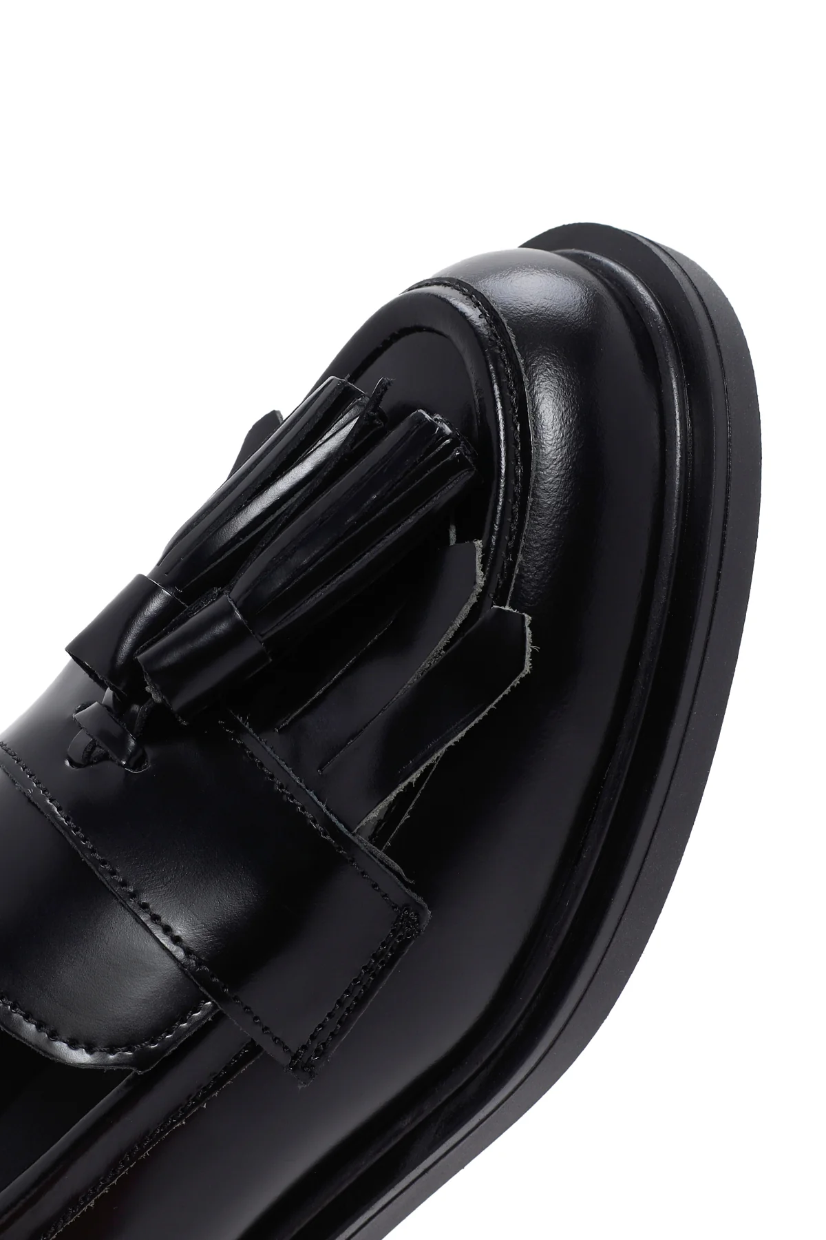 Kadın Siyah Deri Püsküllü Maskülen Loafer - Image 9