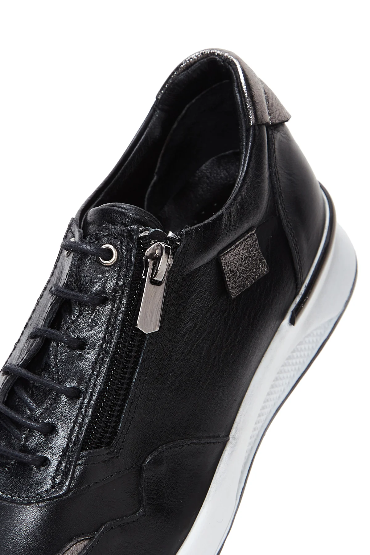 Kadın Siyah Deri Sneaker - Image 8