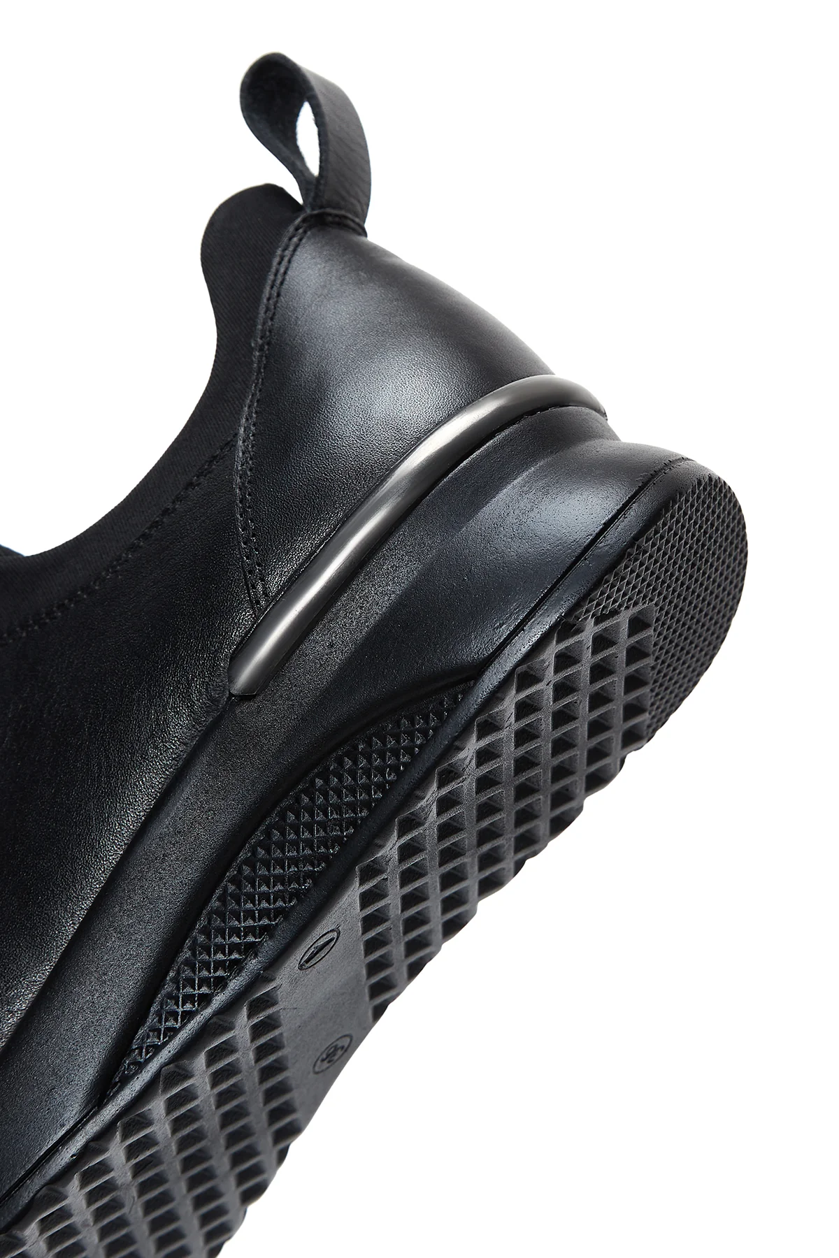 Kadın Siyah Deri Sneaker - Image 8