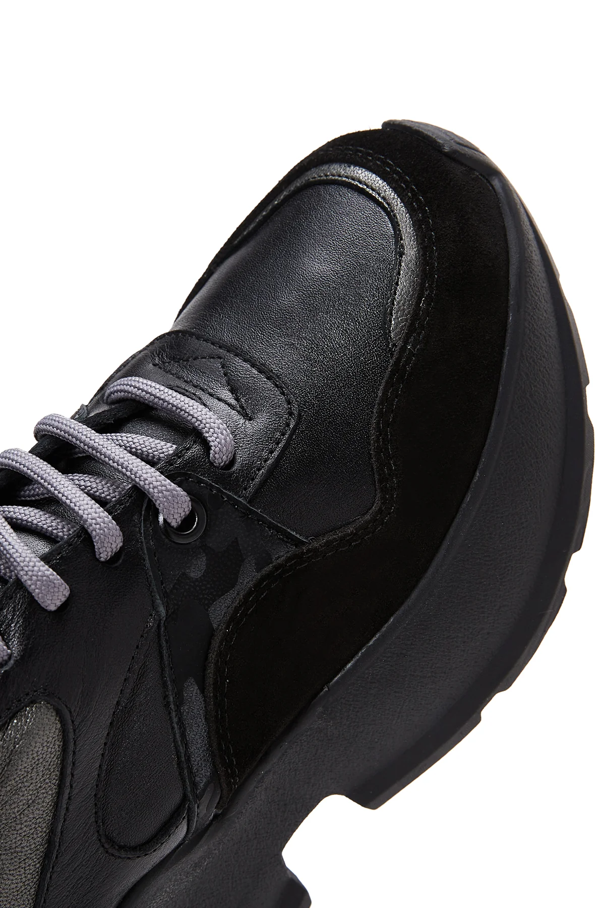 Kadın Siyah Deri Süet Detaylı Kalın Tabanlı Sneaker - Image 8