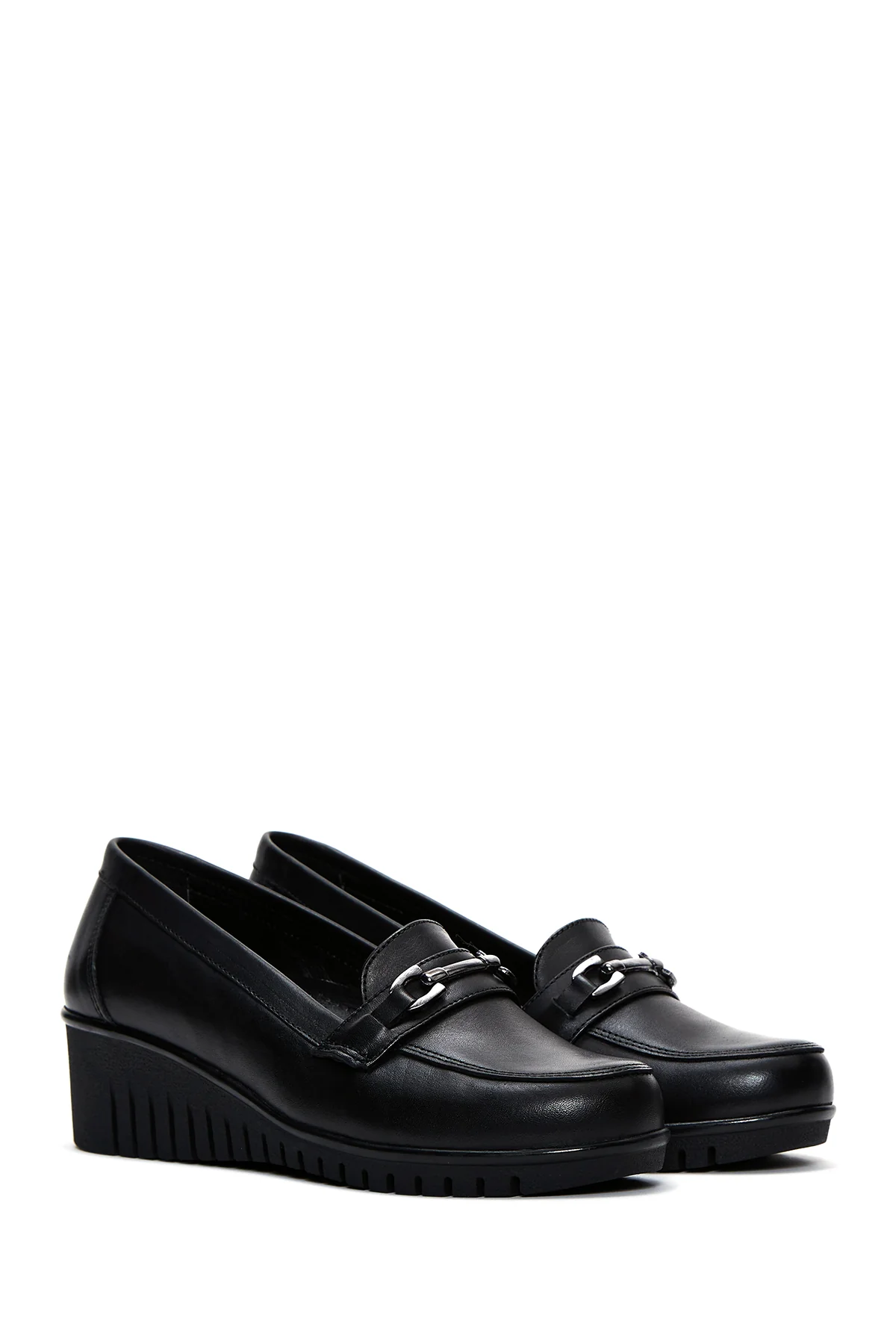Kadın Siyah Deri Tokalı Dolgu Topuklu Loafer - Image 3