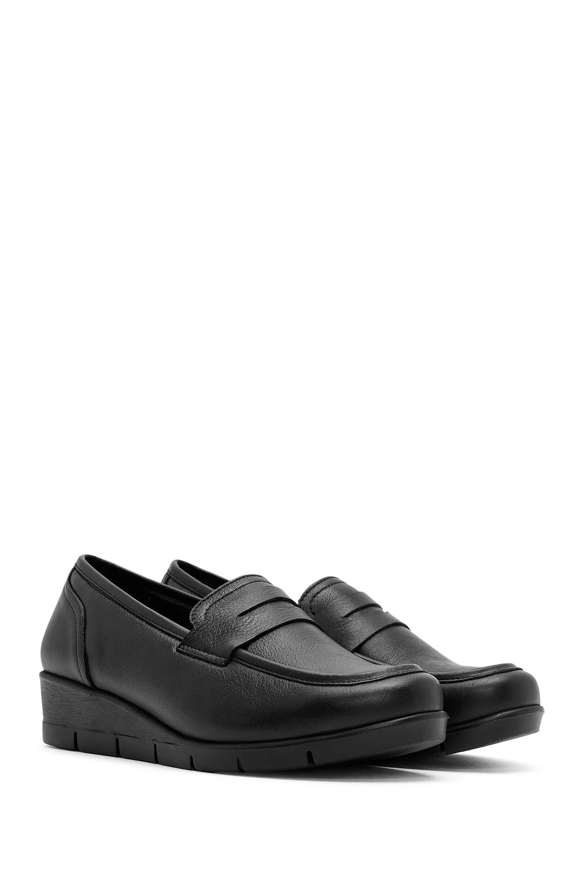 Kadın Siyah Dolgu Topuklu Deri Comfort Loafer - Image 3