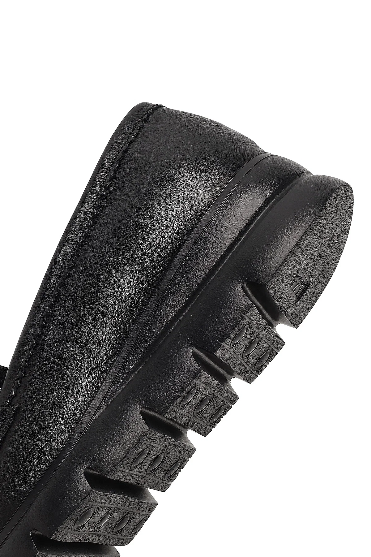 Kadın Siyah Dolgu Topuklu Deri Comfort Loafer - Image 8