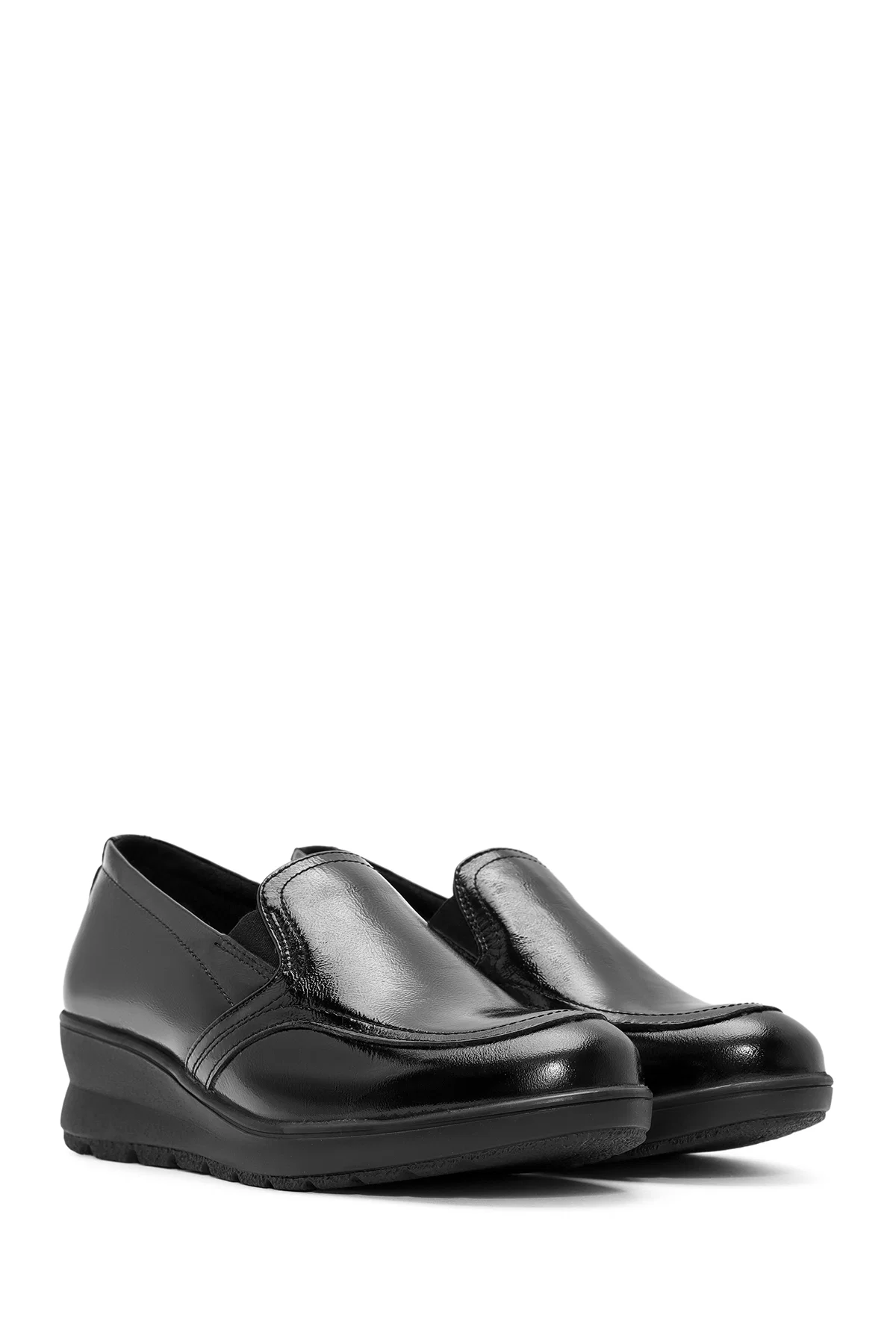 Kadın Siyah Dolgu Topuklu Rugan Deri Comfort Loafer - Image 3