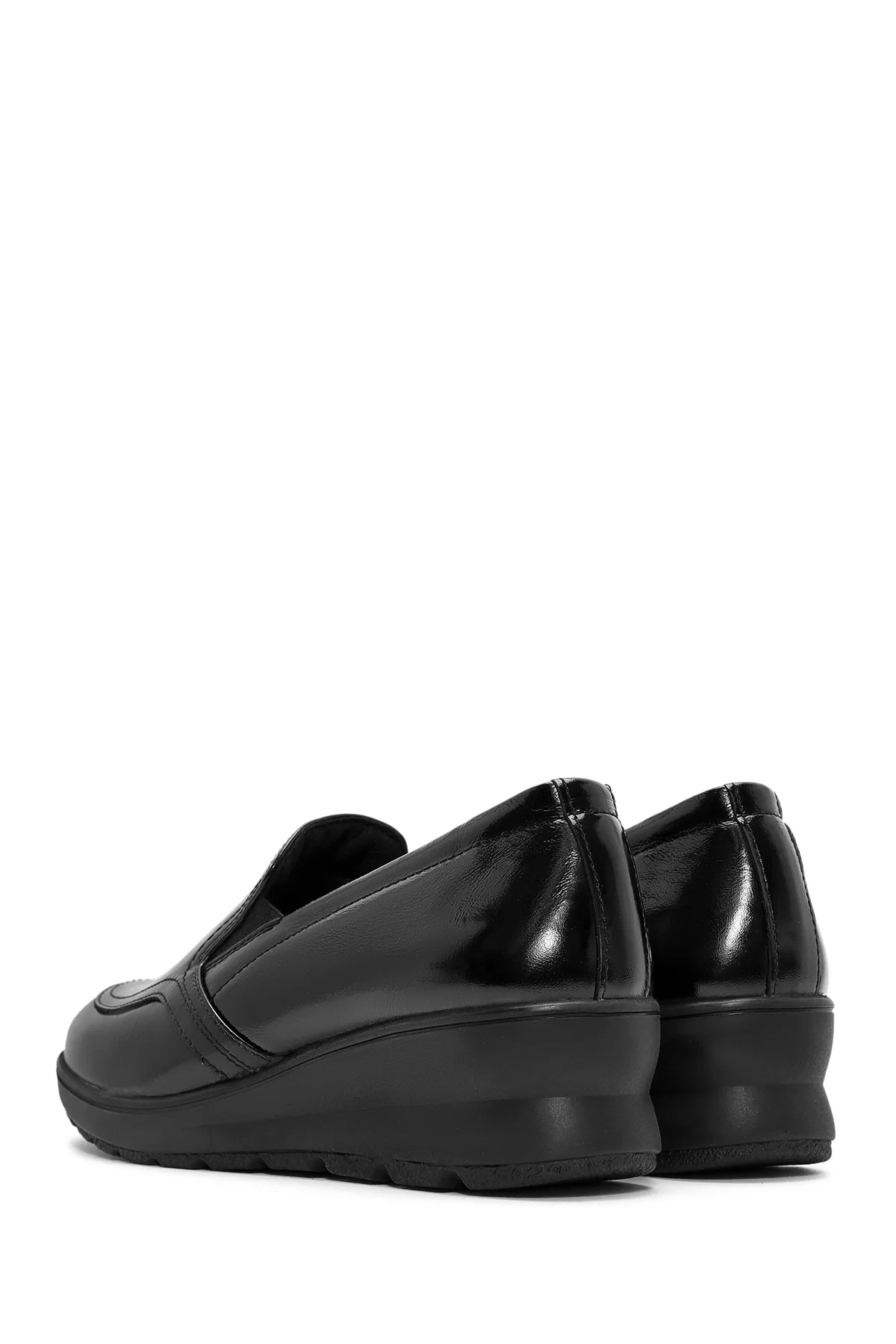 Kadın Siyah Dolgu Topuklu Rugan Deri Comfort Loafer - Image 5