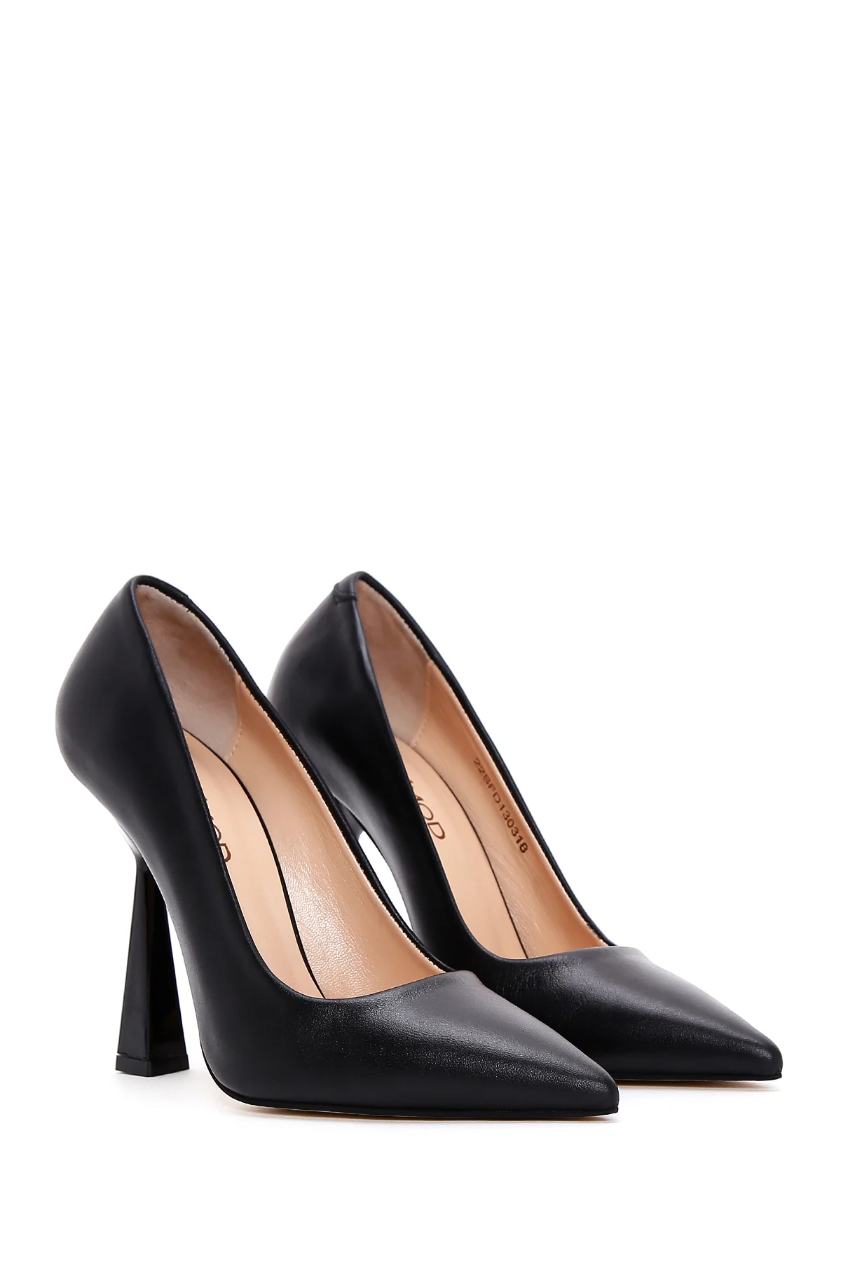 Kadın Siyah İnce Topuklu Deri Stiletto - Image 4
