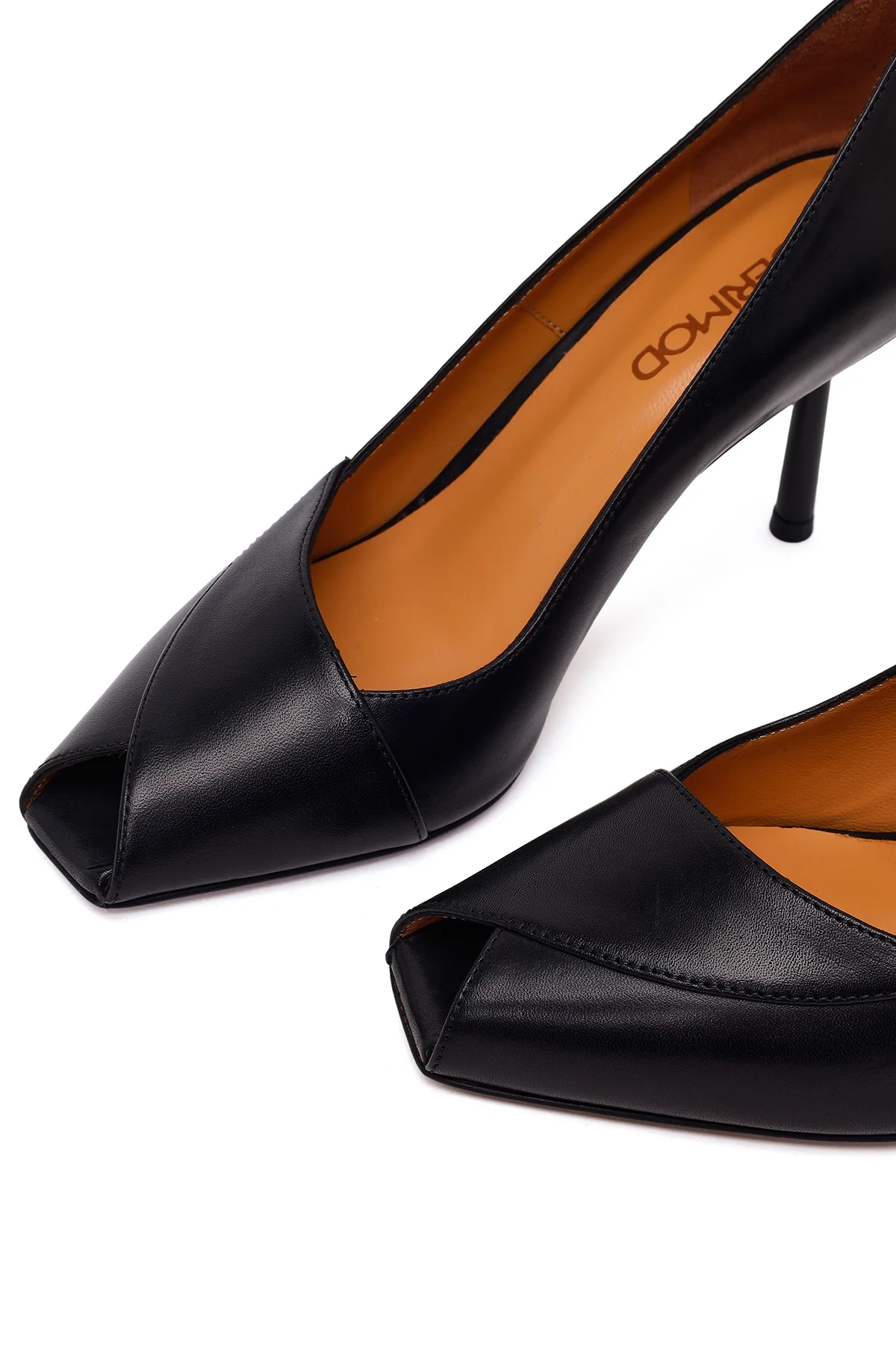 Kadın Siyah İnce Topuklu Deri Stiletto - Image 11
