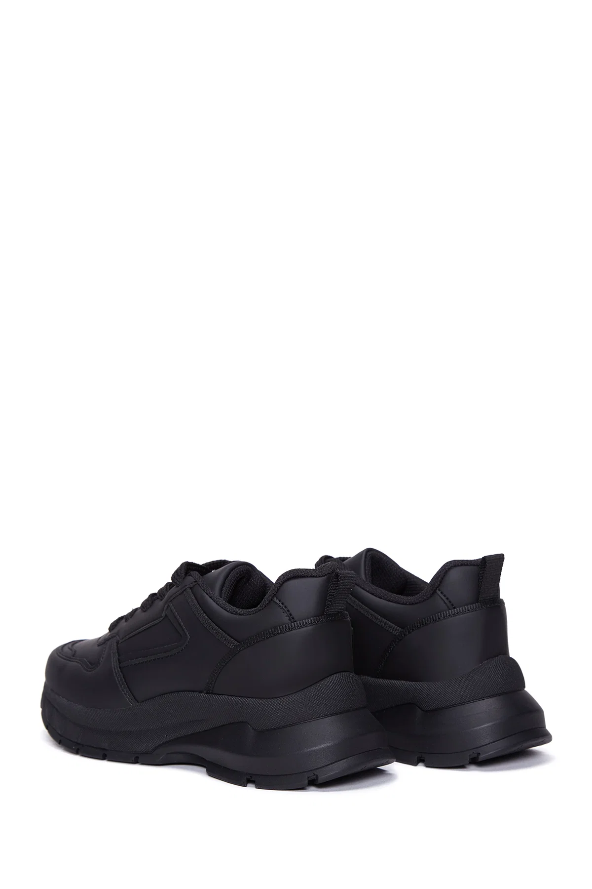 Kadın Siyah Kalın Tabanlı Bağcıklı Sneaker - Image 5
