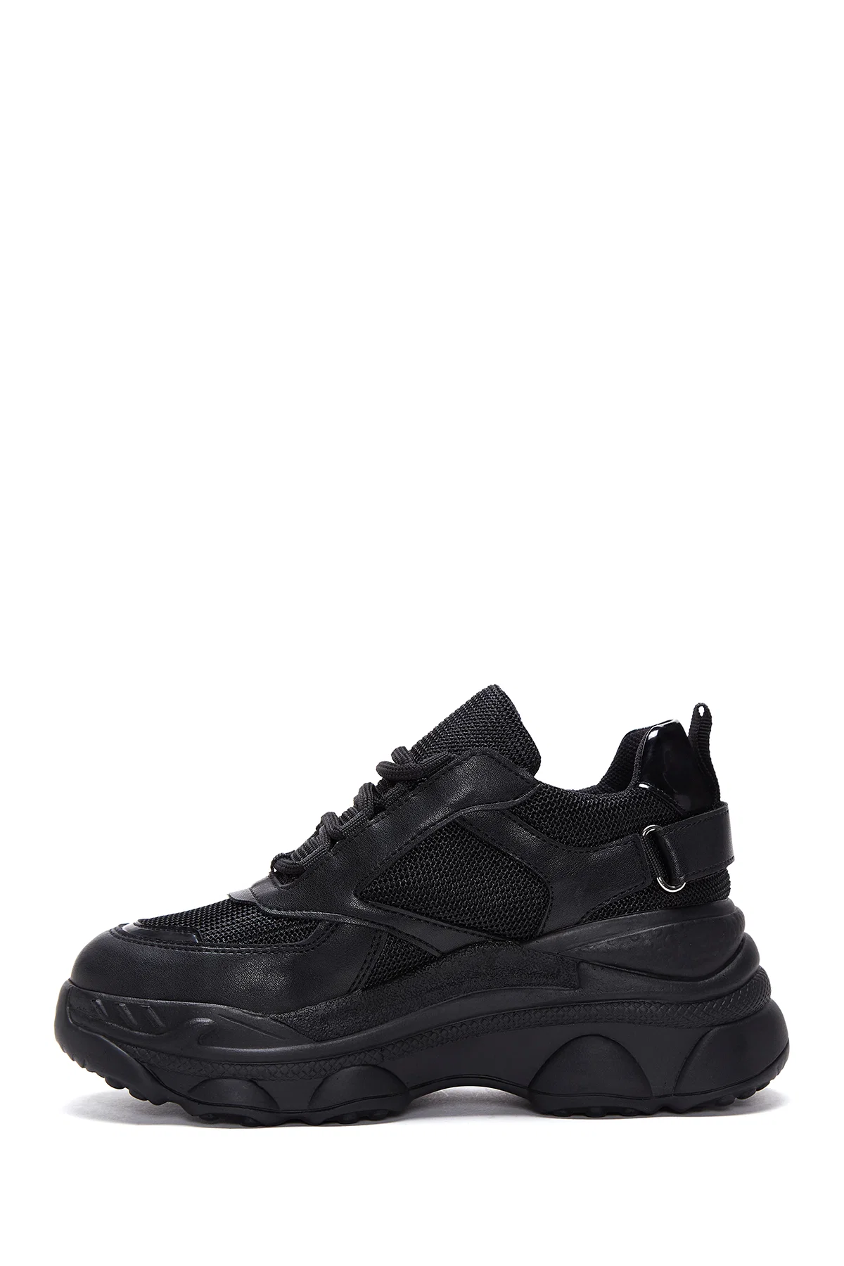Kadın Siyah Kalın Tabanlı Bağcıklı Sneaker - Image 2