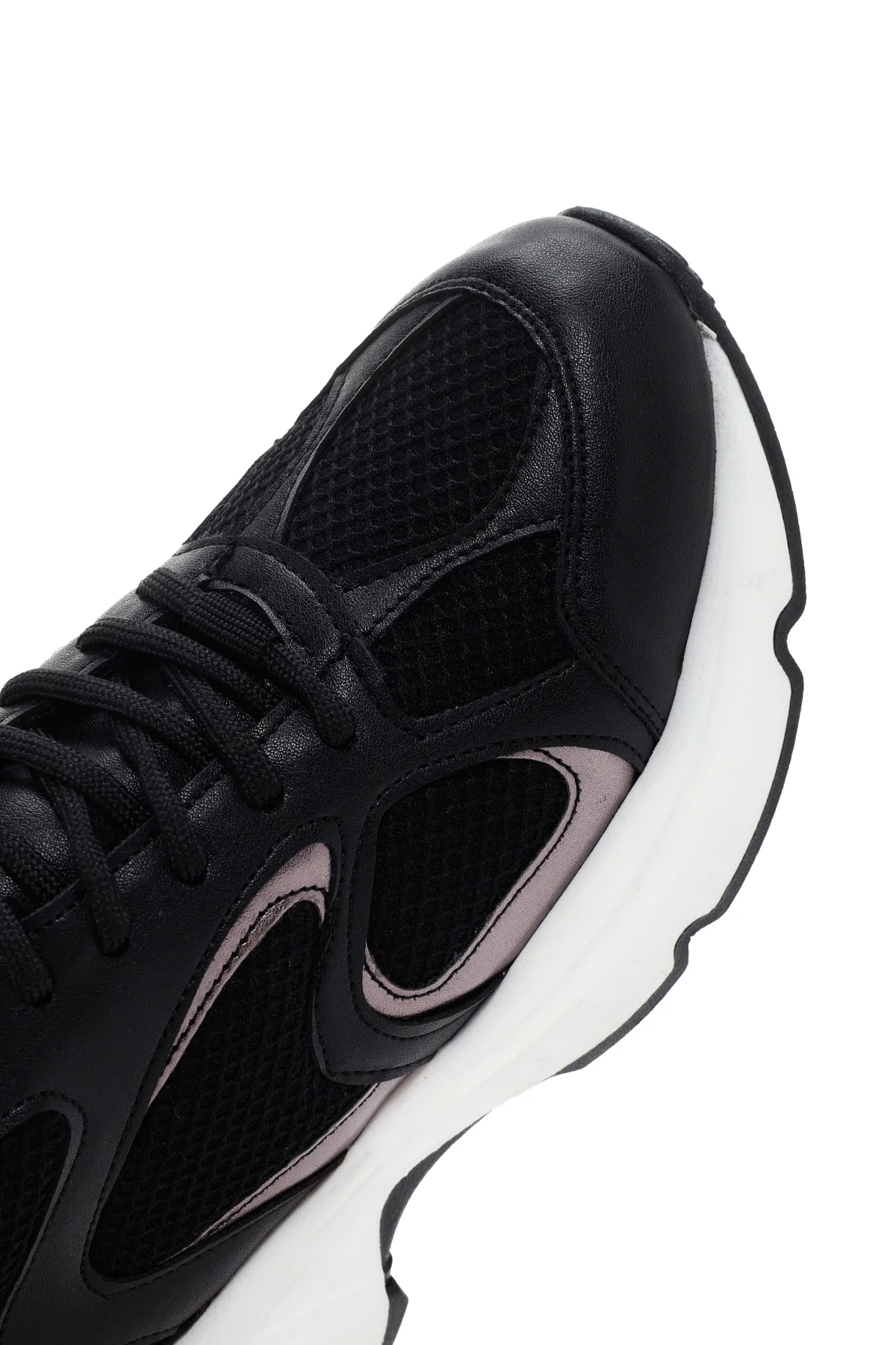 Kadın Siyah Kalın Tabanlı Bağcıklı Sneaker - Image 9