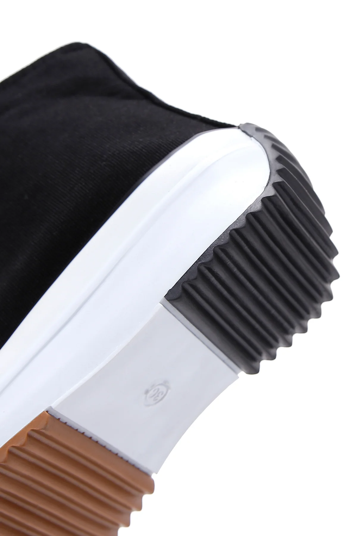 Kadın Siyah Kalın Tabanlı Bilekli Sneaker - Image 7