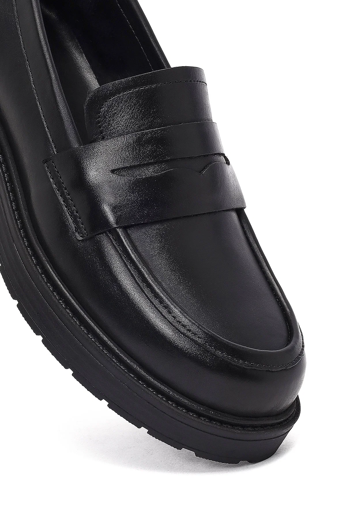 Kadın Siyah Kalın Tabanlı Deri Maskülen Loafer - Image 8